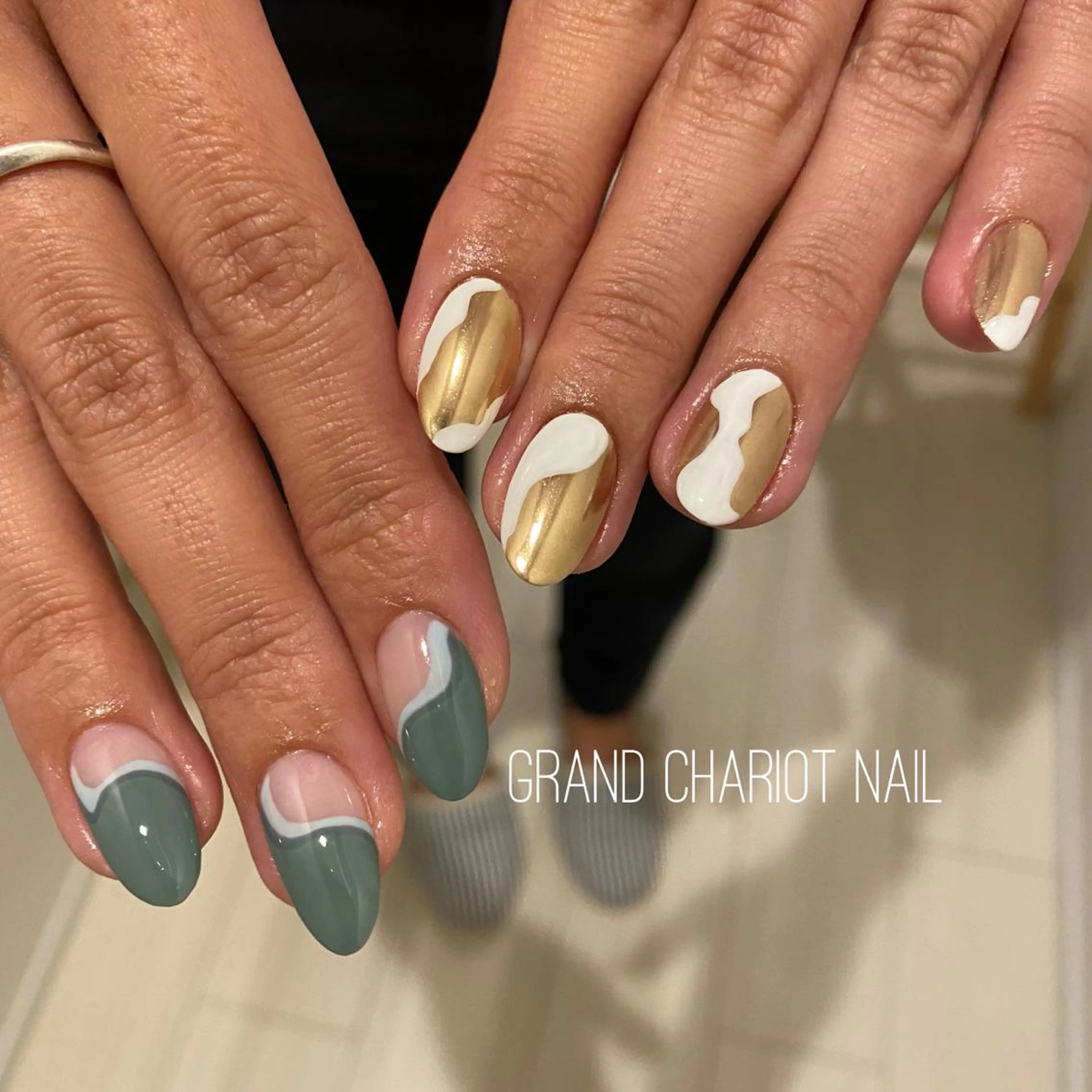 ネイル NORA nail UMEDA MAIのネイルデザイン