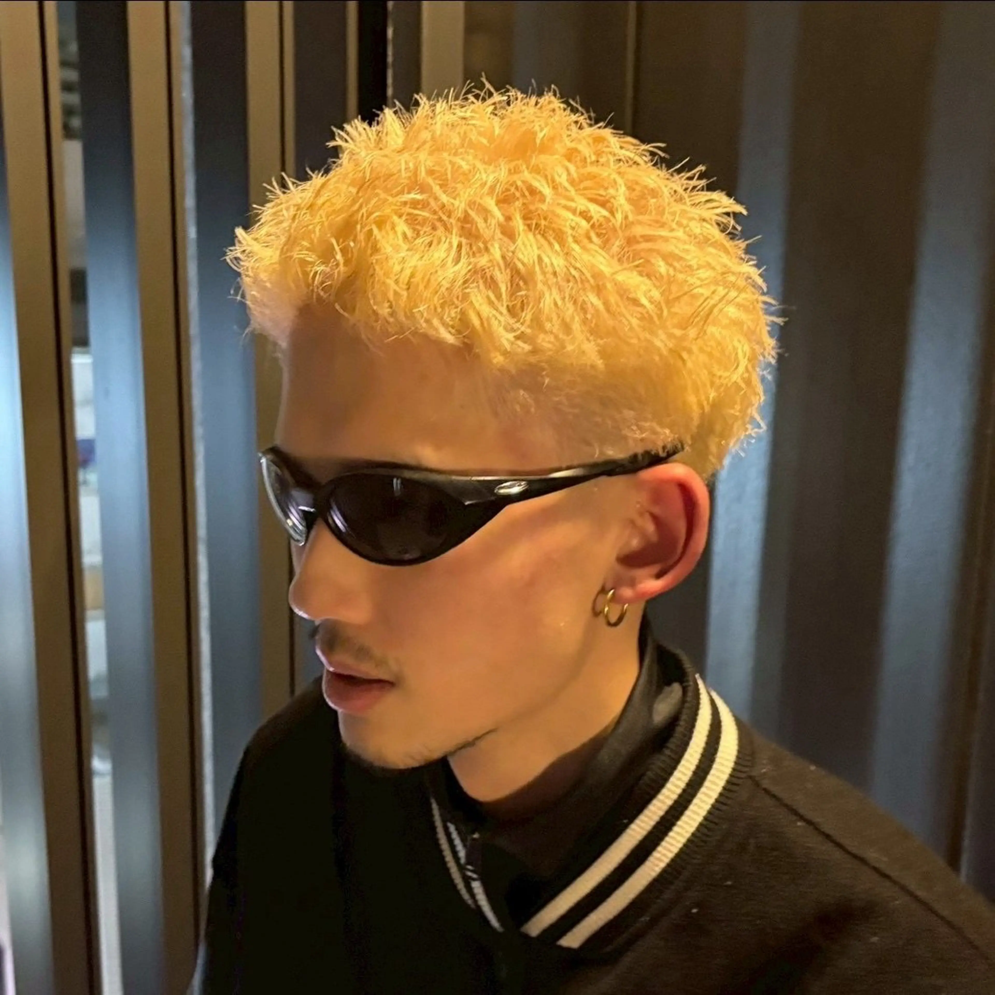 ショート カラー 川村 浩太のヘアスタイル