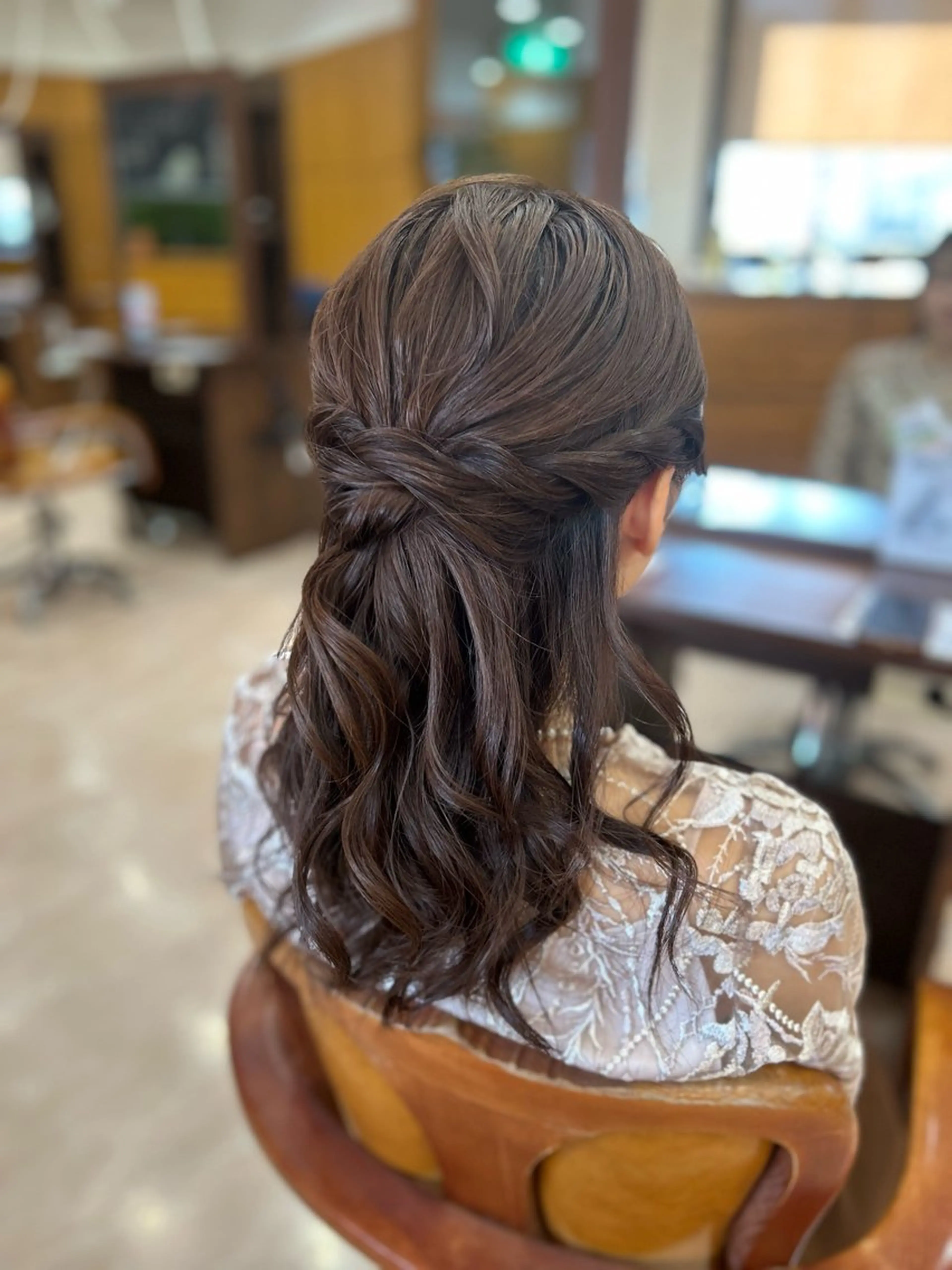 セミロング ヘアアレンジ Freez オオヤブ カホのヘアスタイル