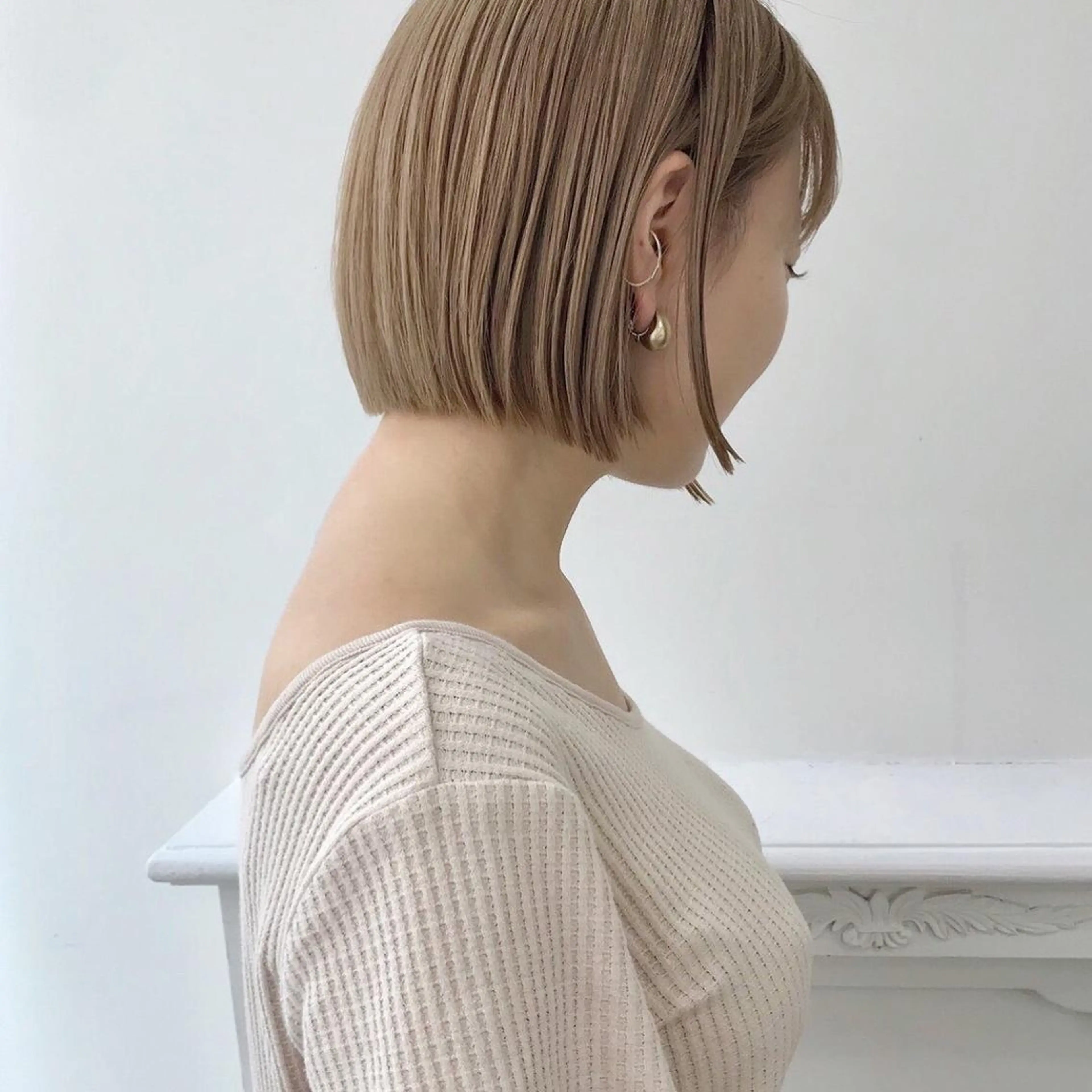 ショート カラー ニュアンスパーマ／ レイヤー／茶屋町のヘアスタイル