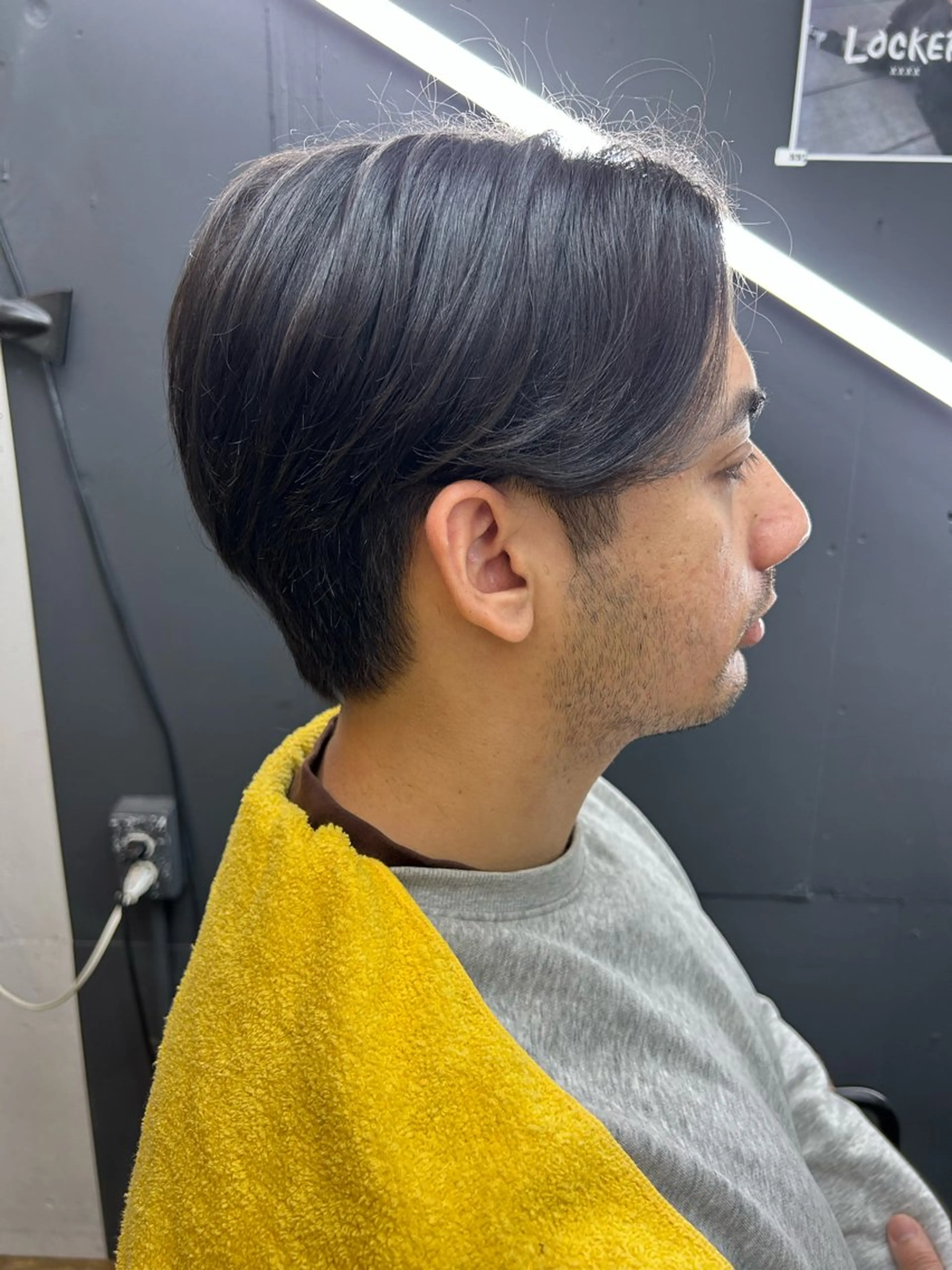 ミディアム メンズ センターパート hairsalonxxxx所属・南森町／メンズカット SOUTA(そーた)のヘアスタイル