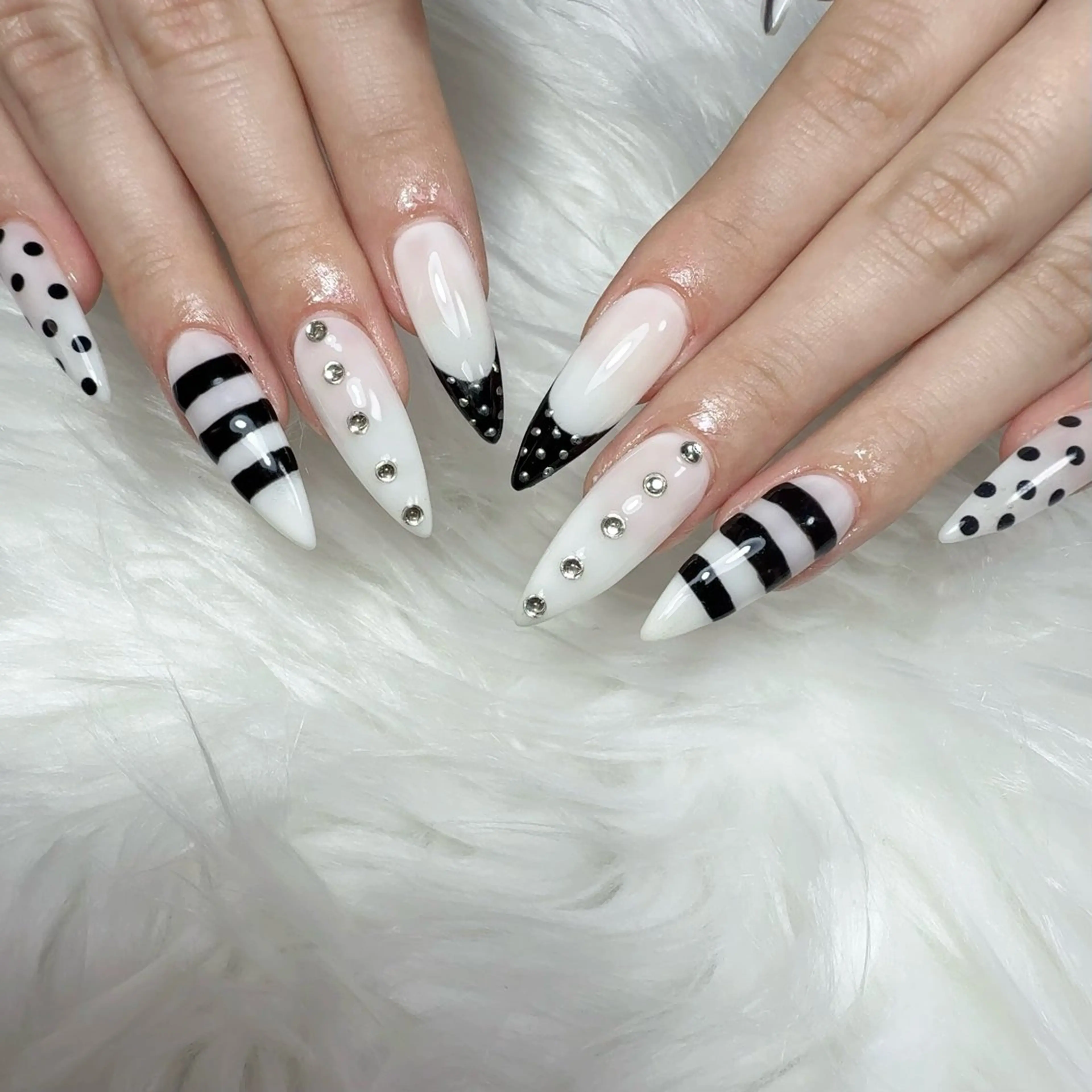 ネイル 持ち込み ハンドネイル L'ino nailのネイルデザイン