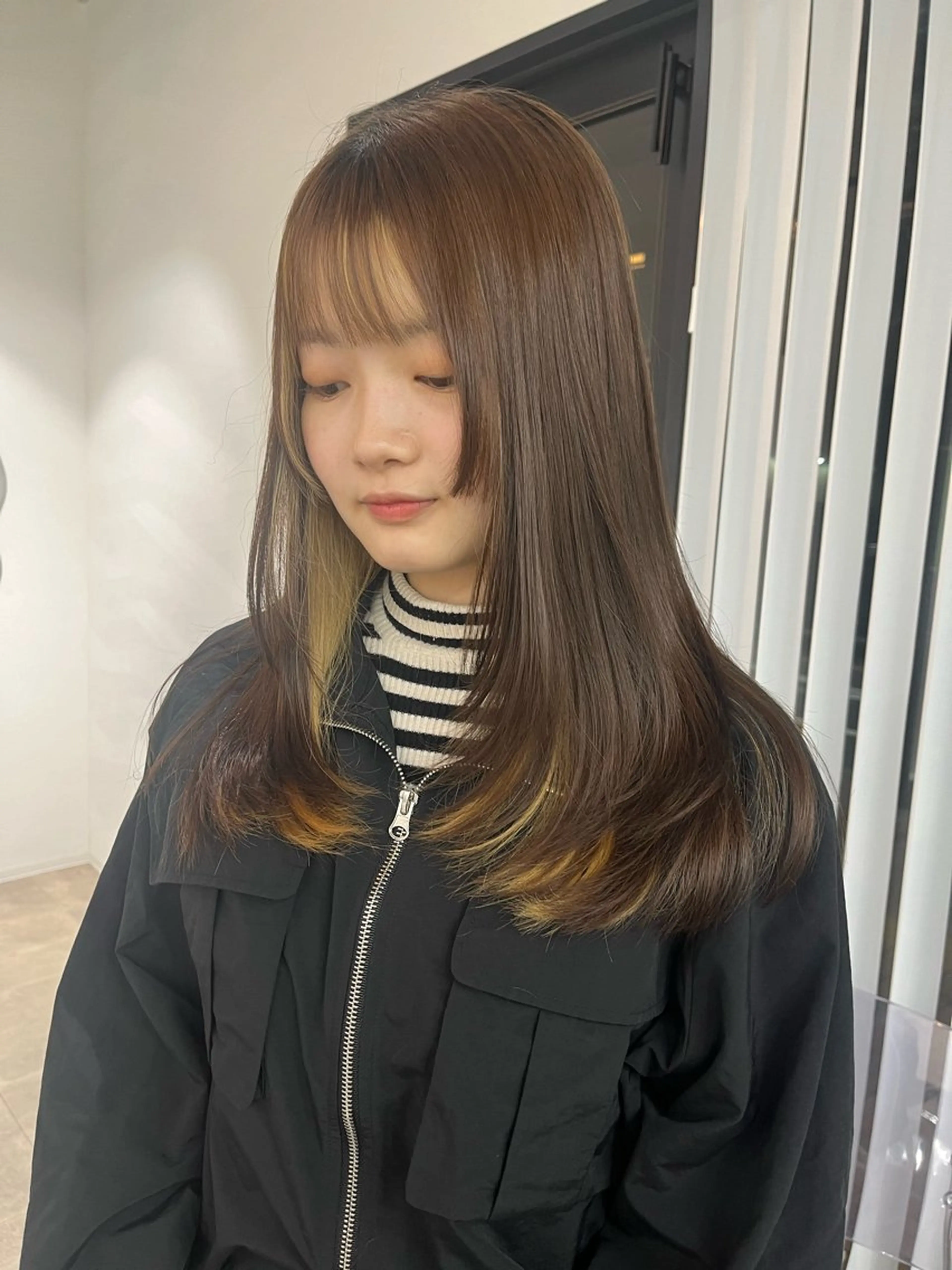 セミロング 韓国風ヘア レイヤーカット カット トリートメント ヘアセット ボブ/ミディ/ロング 特化/芳野りんかのヘアスタイル
