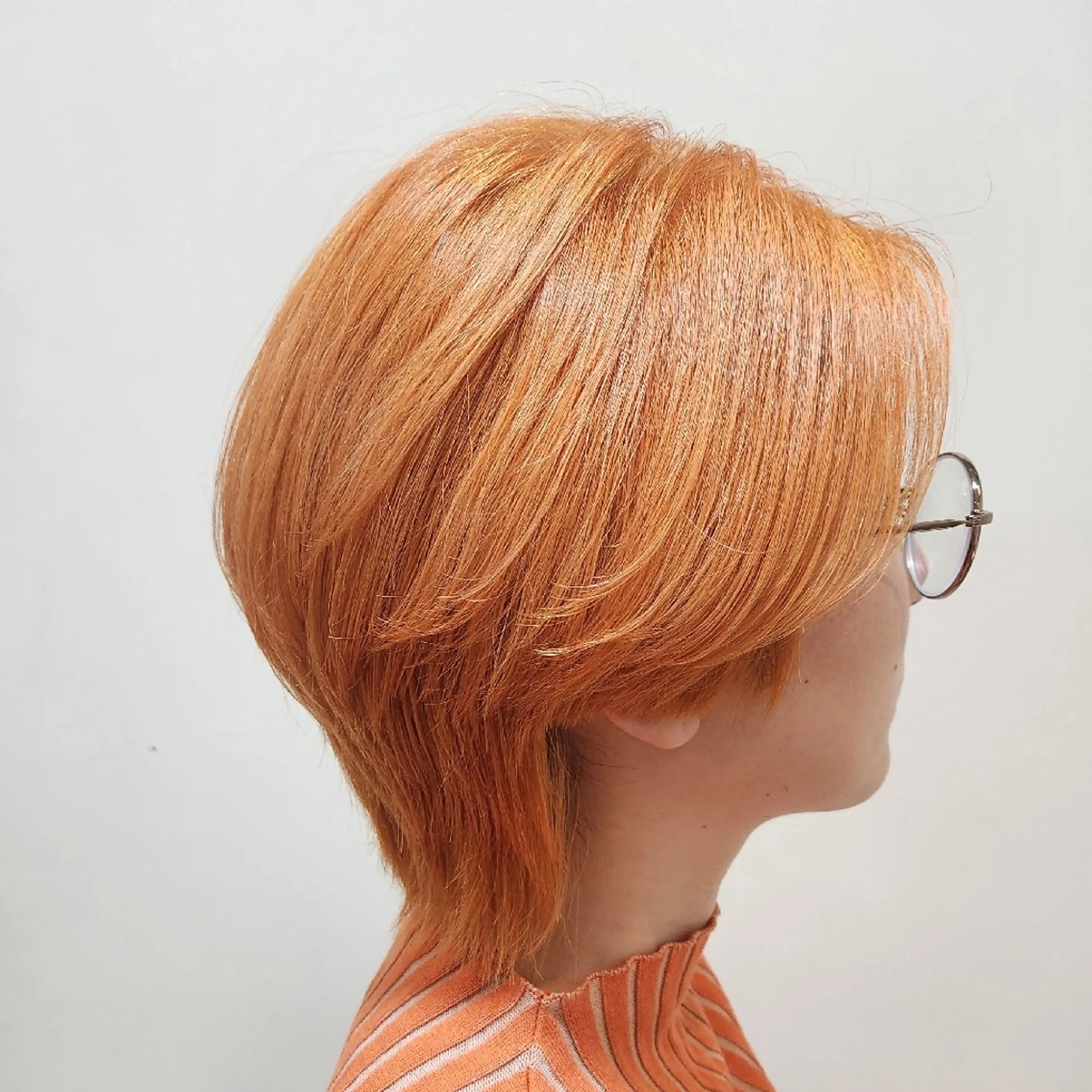 ショート カラー カット ヘアカラー ブリーチ、デザイン  カラー福士直矢のヘアスタイル