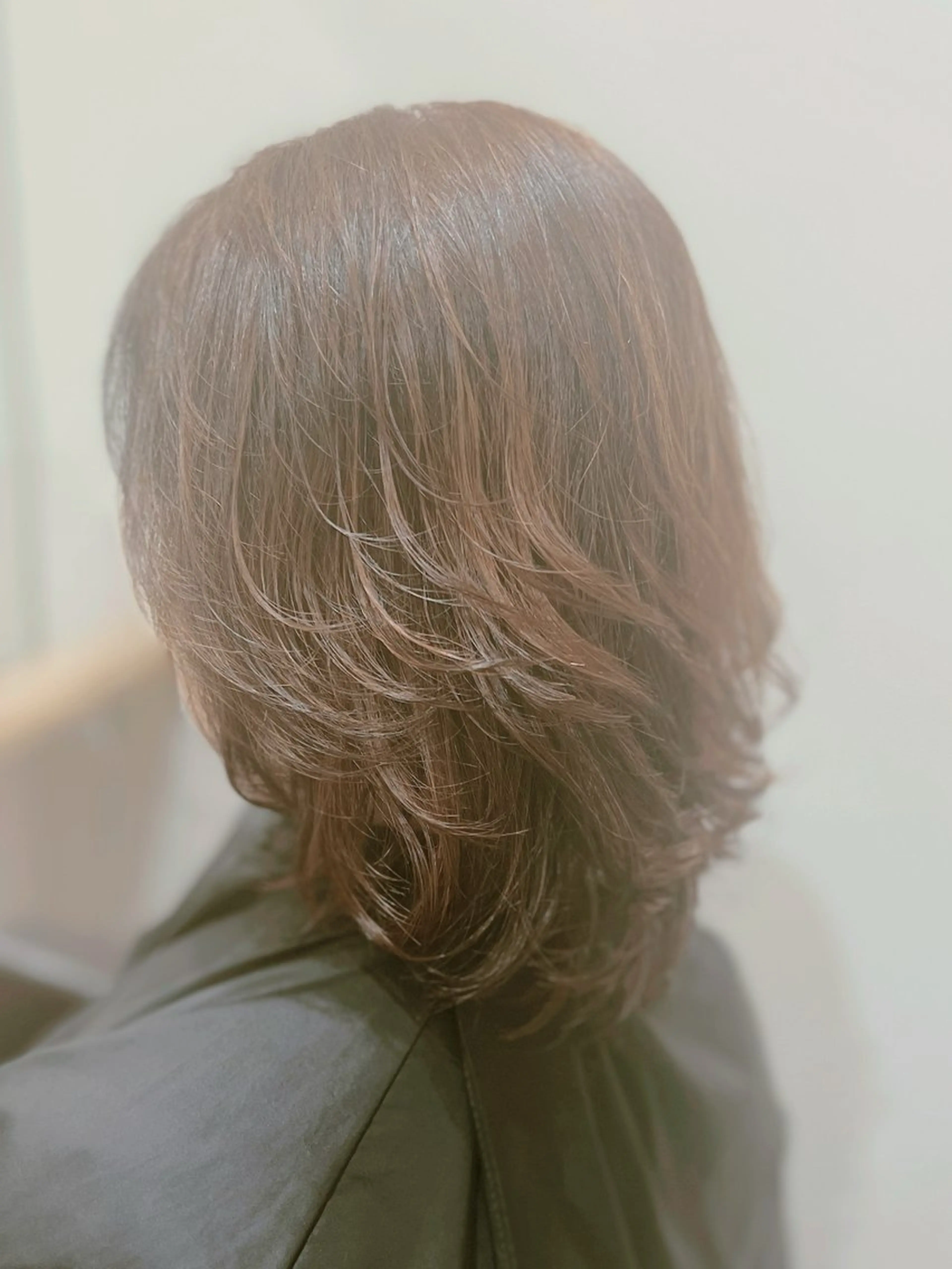 【奇跡の同時施術】酸性縮毛矯正×デジタルパーマ×カット＋高濃度TR|根元のクセをとり毛先はカール。憧れの艶髪+巻き髪に。の写真