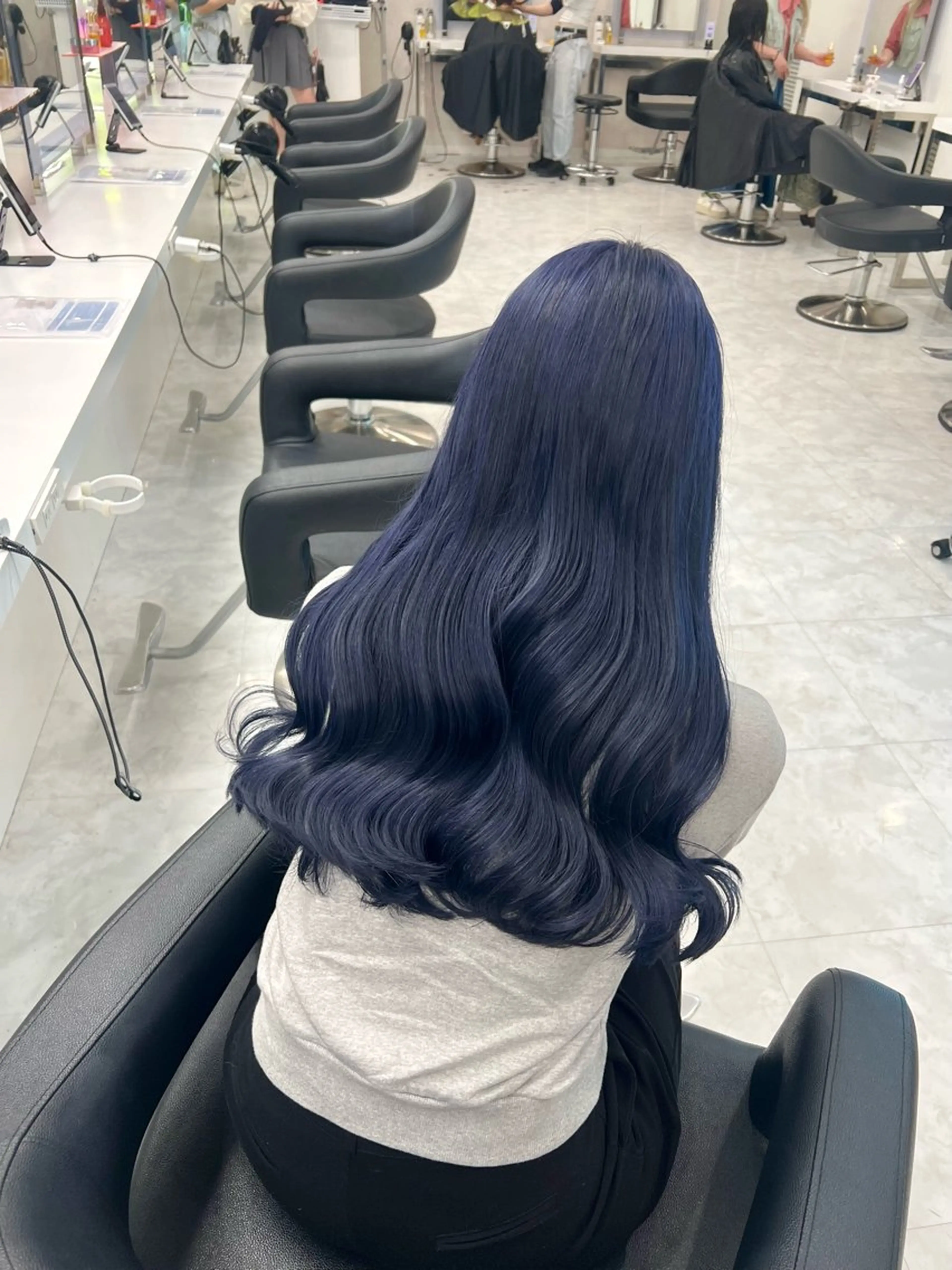 ロング カラー 流行りの透明感カラー ×縮毛矯正🤍ユウのヘアスタイル