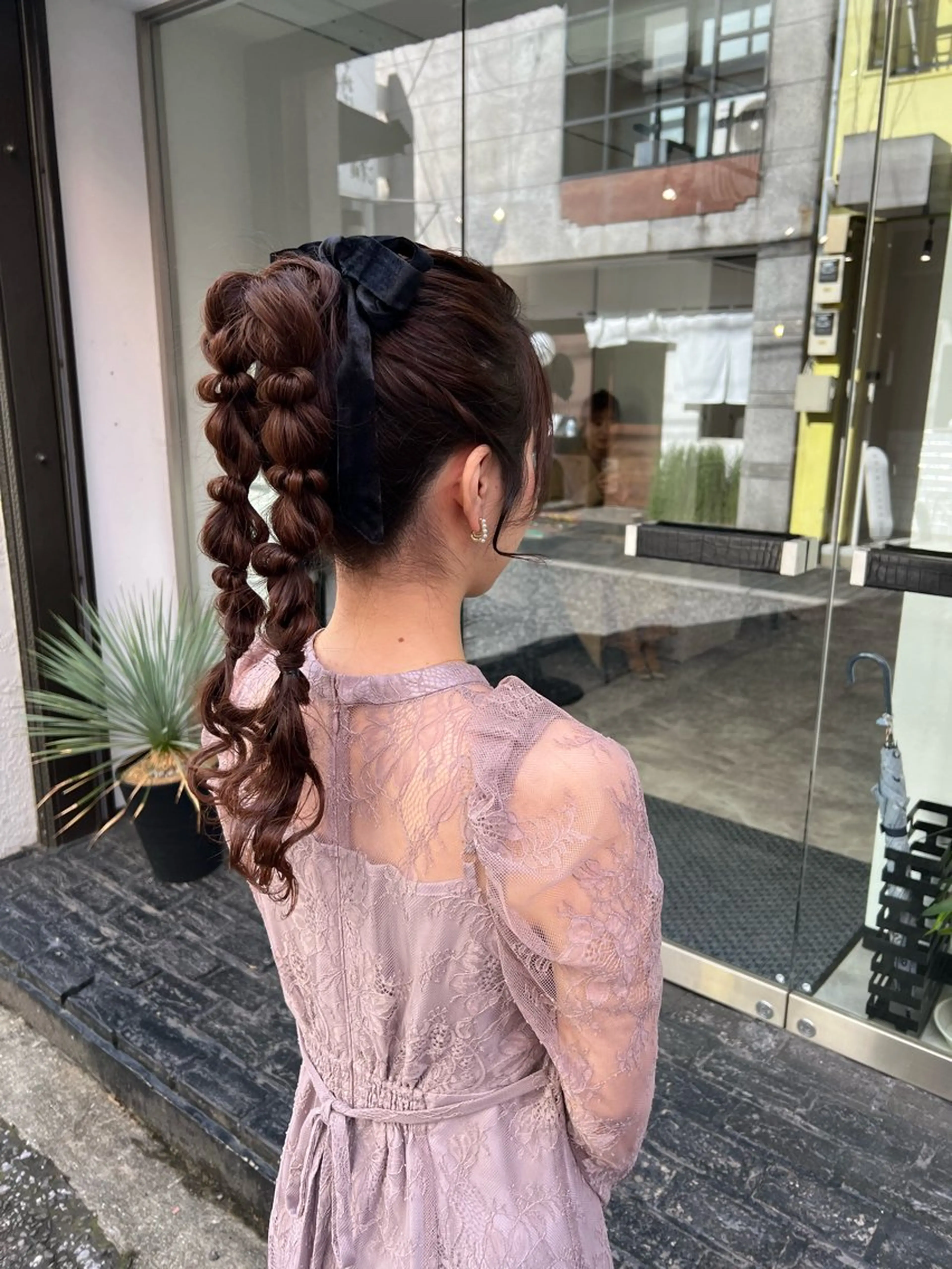 セミロング カラー ヘアアレンジ ポニーテール 「sumi」 AMIのヘアスタイル