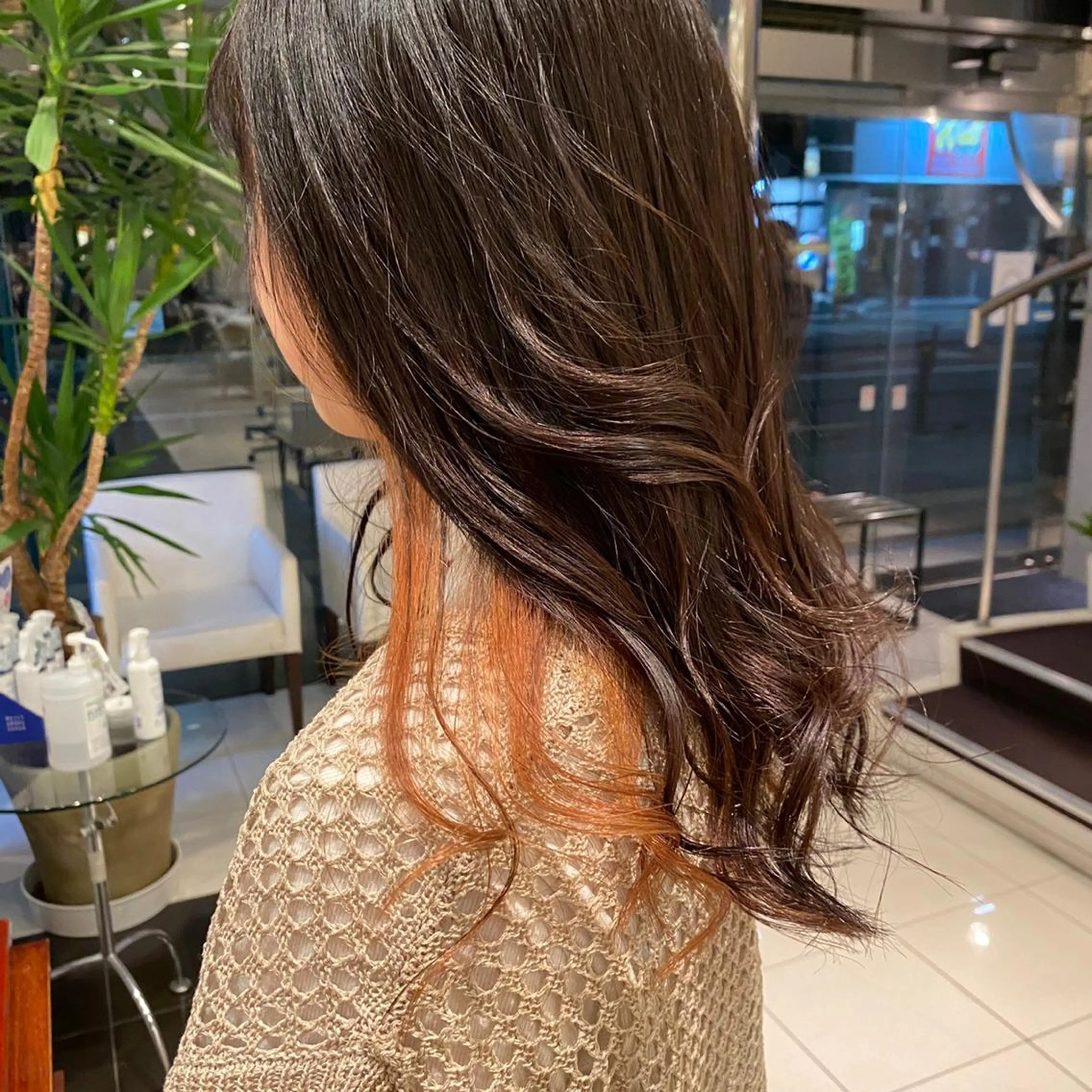 ロング カラー ブリーチ インナーカラー オレンジ カット ヘアカラー 【潤いツヤヘア🫧】 岸野 妙波のヘアスタイル