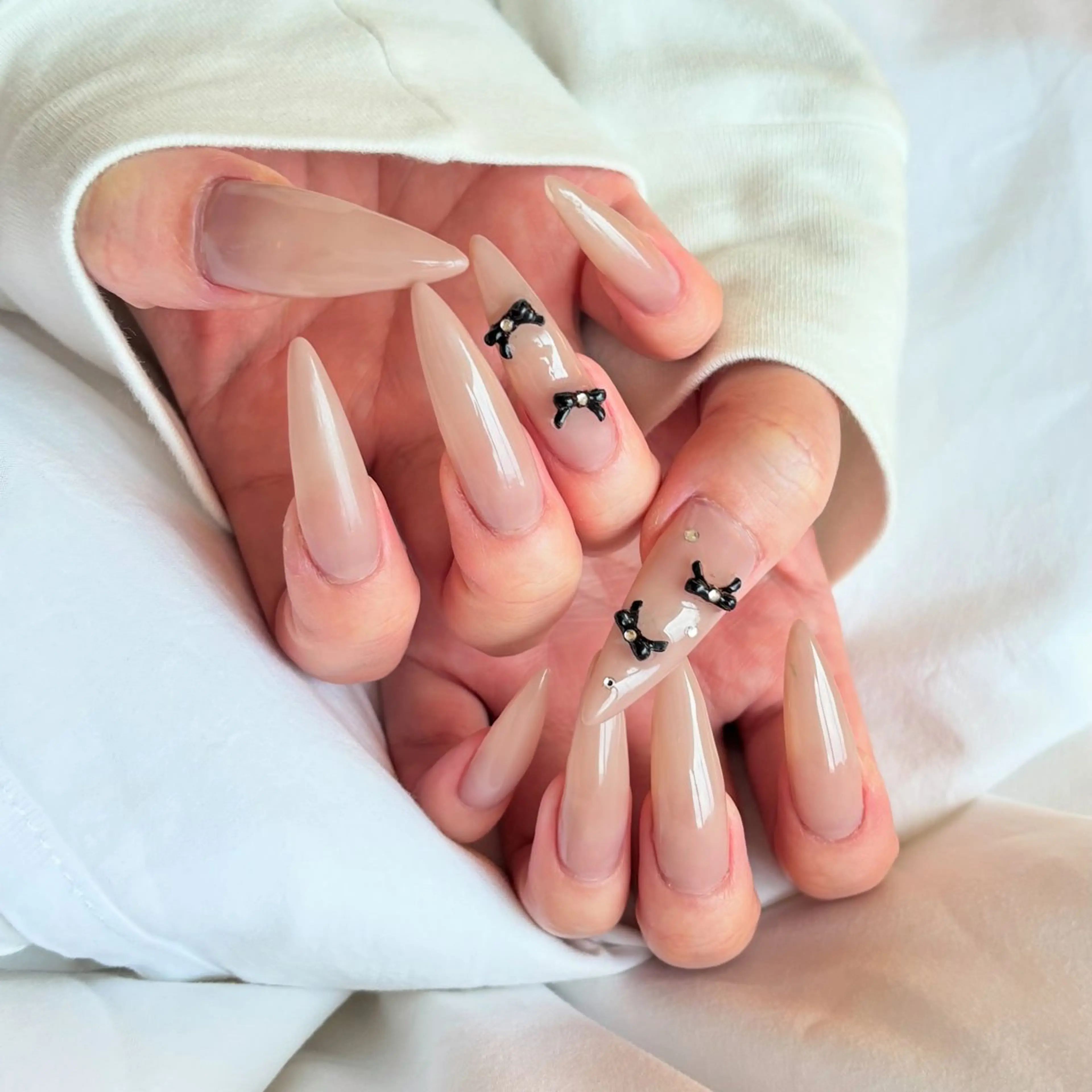 ネイル ワンカラーネイル ハンドネイル Nailsalon BLOOM🌷 山崎のネイルデザイン