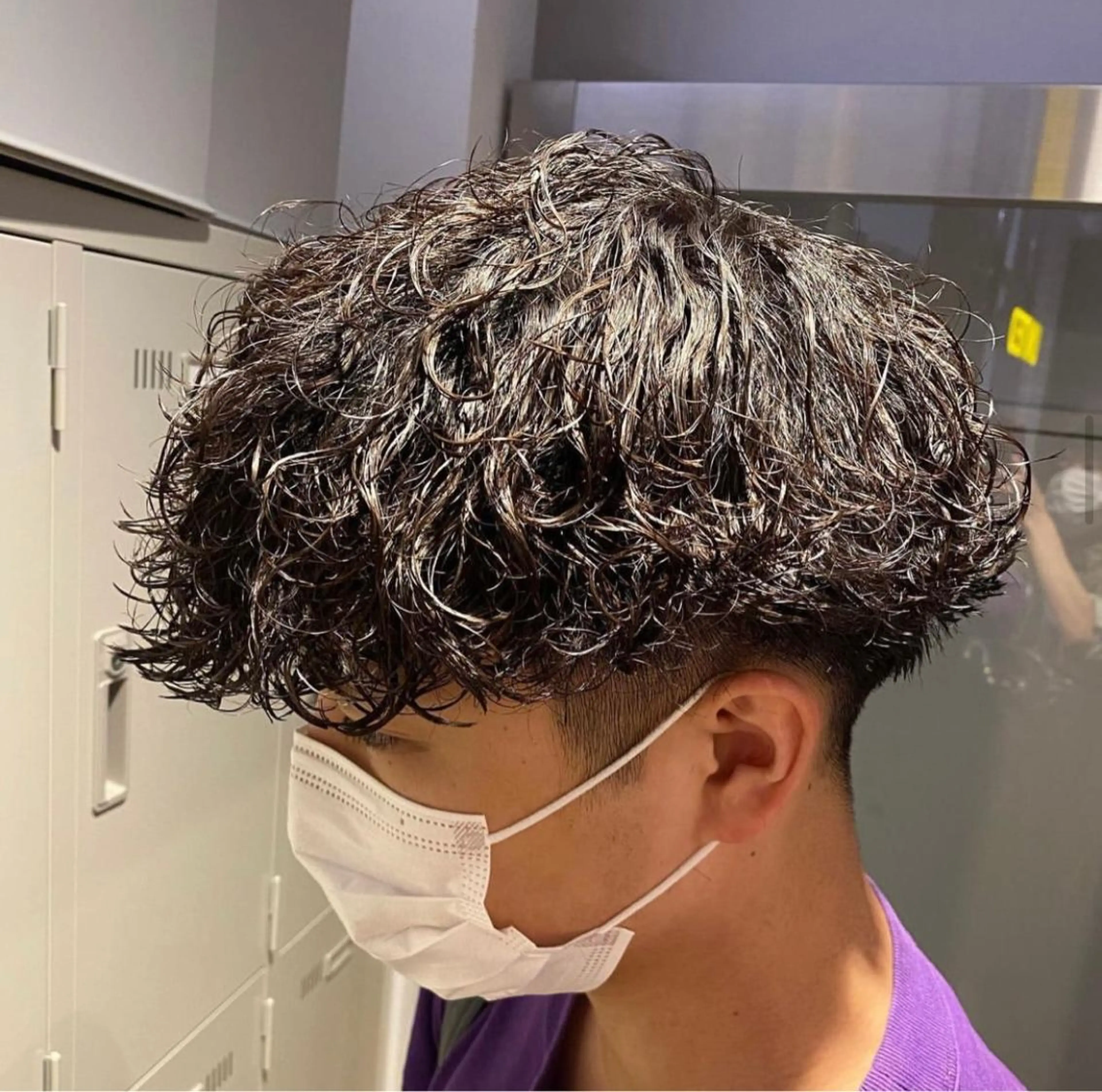 ミディアム パーマ メンズ 横浜駅メンズパーマ師 🌀岩﨑弘成🌀のヘアスタイル