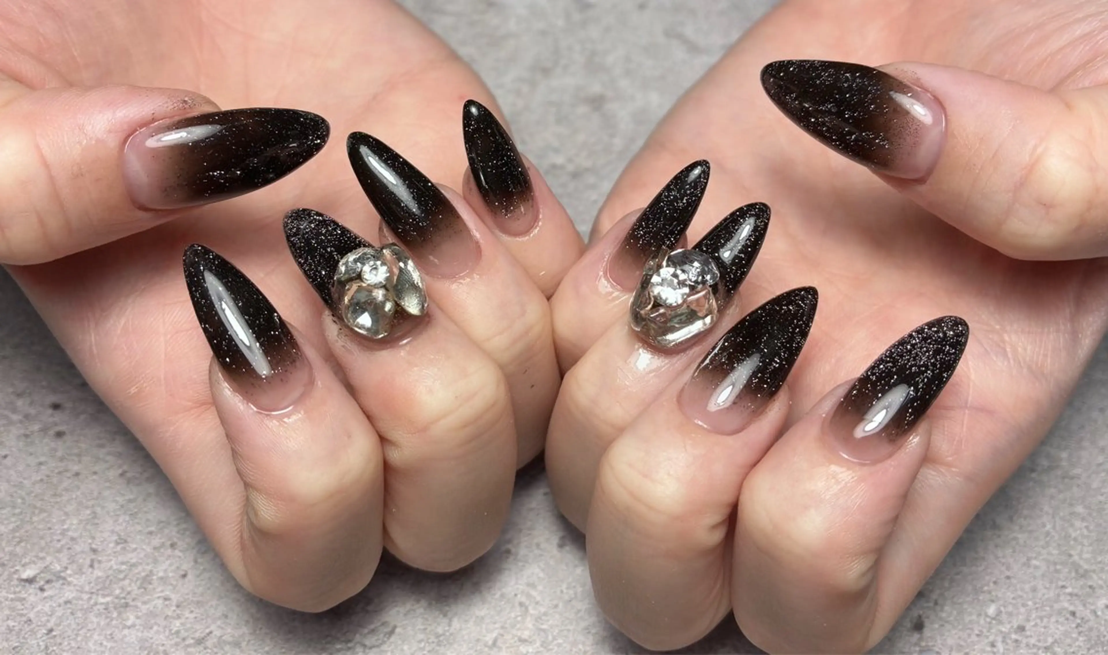 ネイル ハンドネイル ネイルサロン Bebeのネイルデザイン