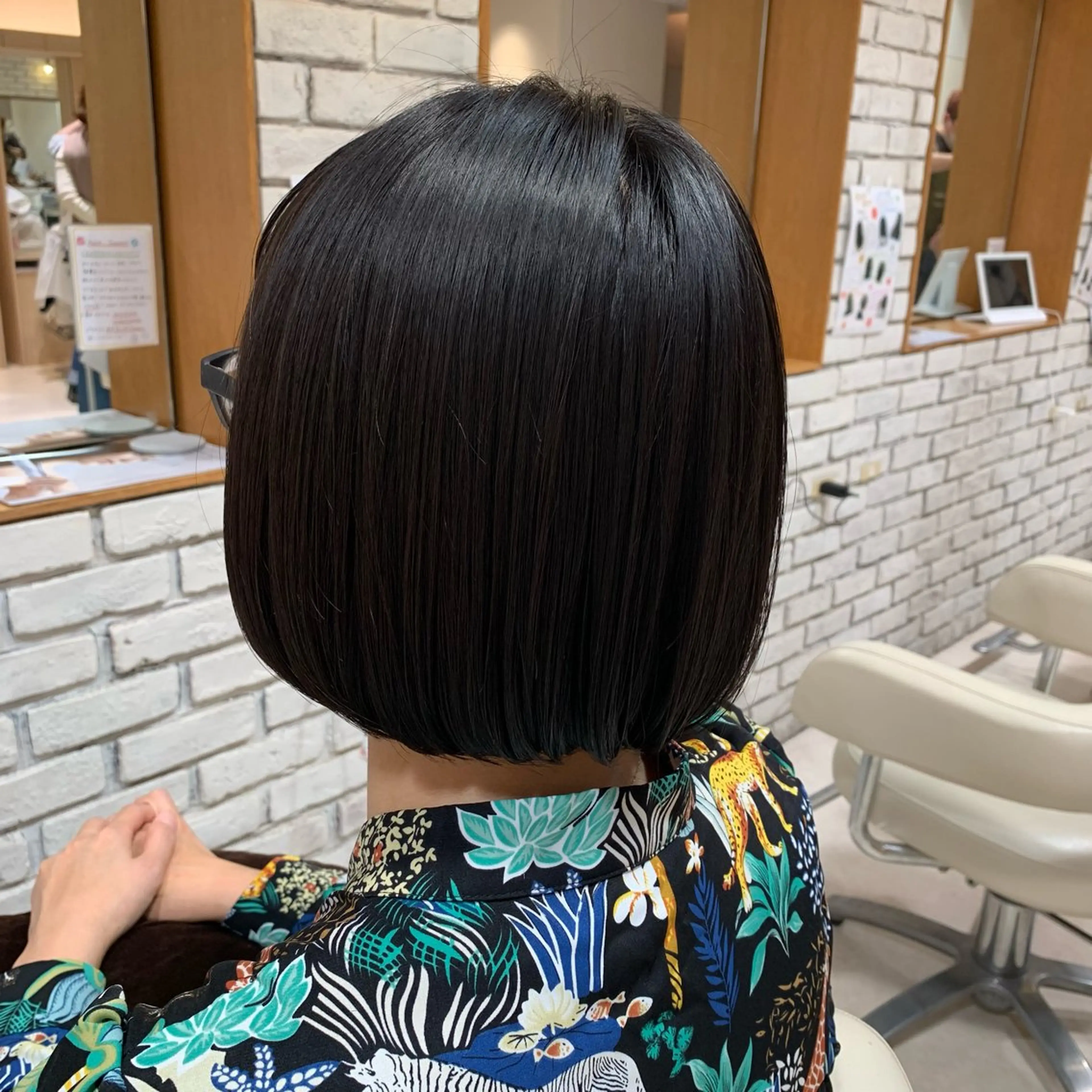 ミディアム 宮本 季奈のヘアスタイル
