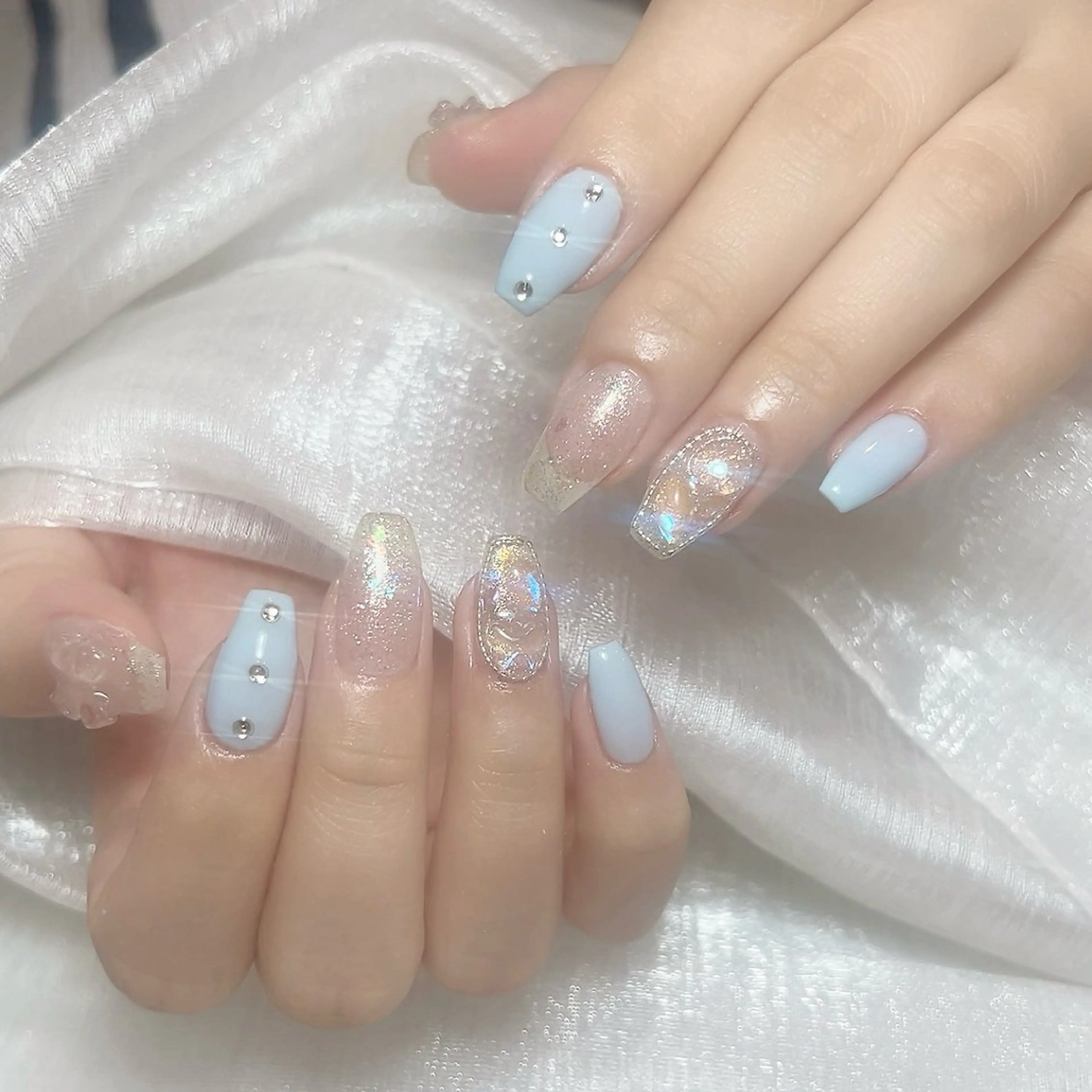 ネイル アートネイル フラッシュネイル フットネイル フレンチネイル ジェルネイル ハンドネイル You&Me Reonaのネイルデザイン