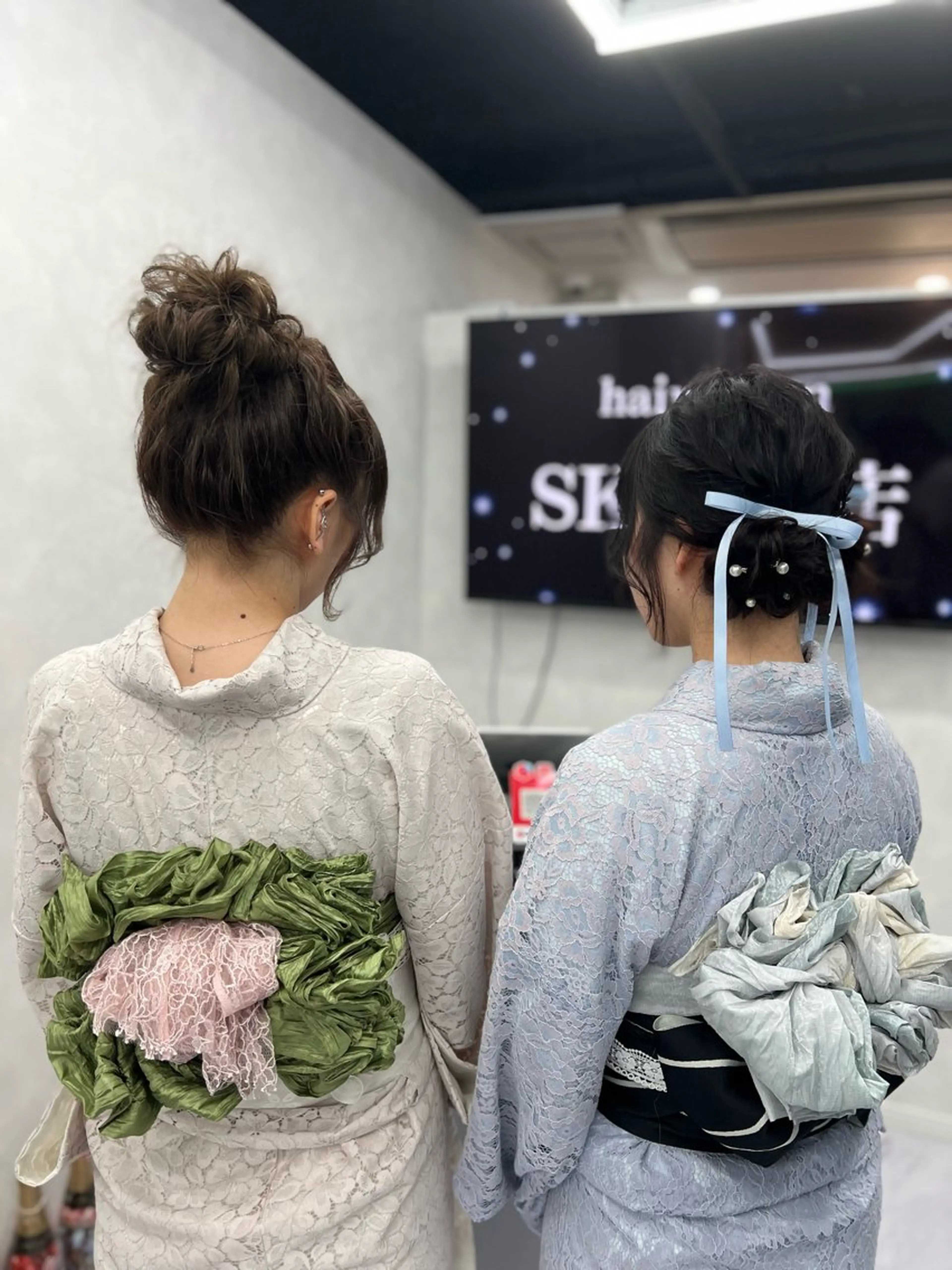 セミロング カラー ヘアアレンジ ヘアセット 🎨カラー満足度 500%💫ヅル💫のヘアスタイル