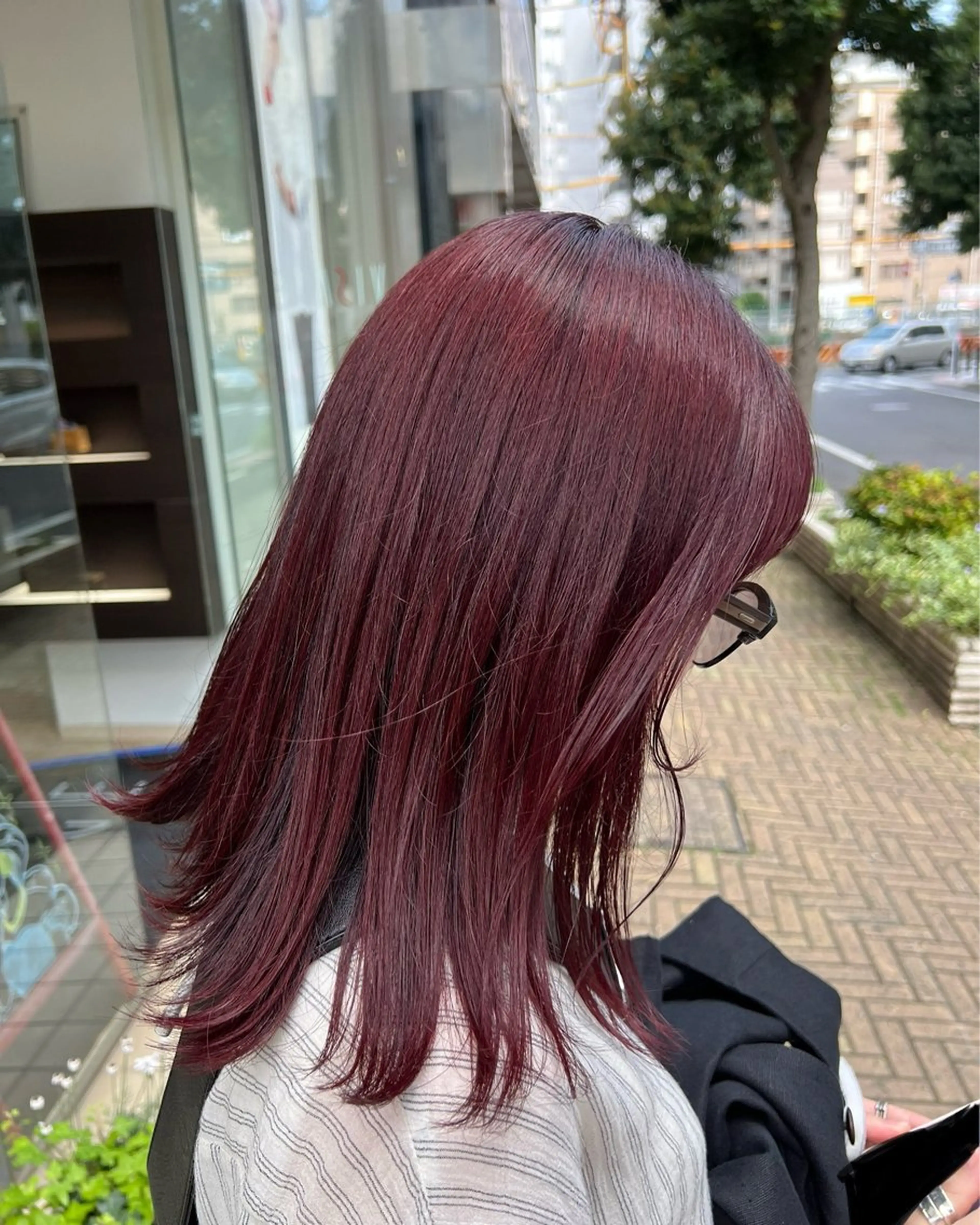 セミロング カラー ブリーチ ブリーチなしカラー レッドカラー 藤岡 瑚乃美のヘアスタイル