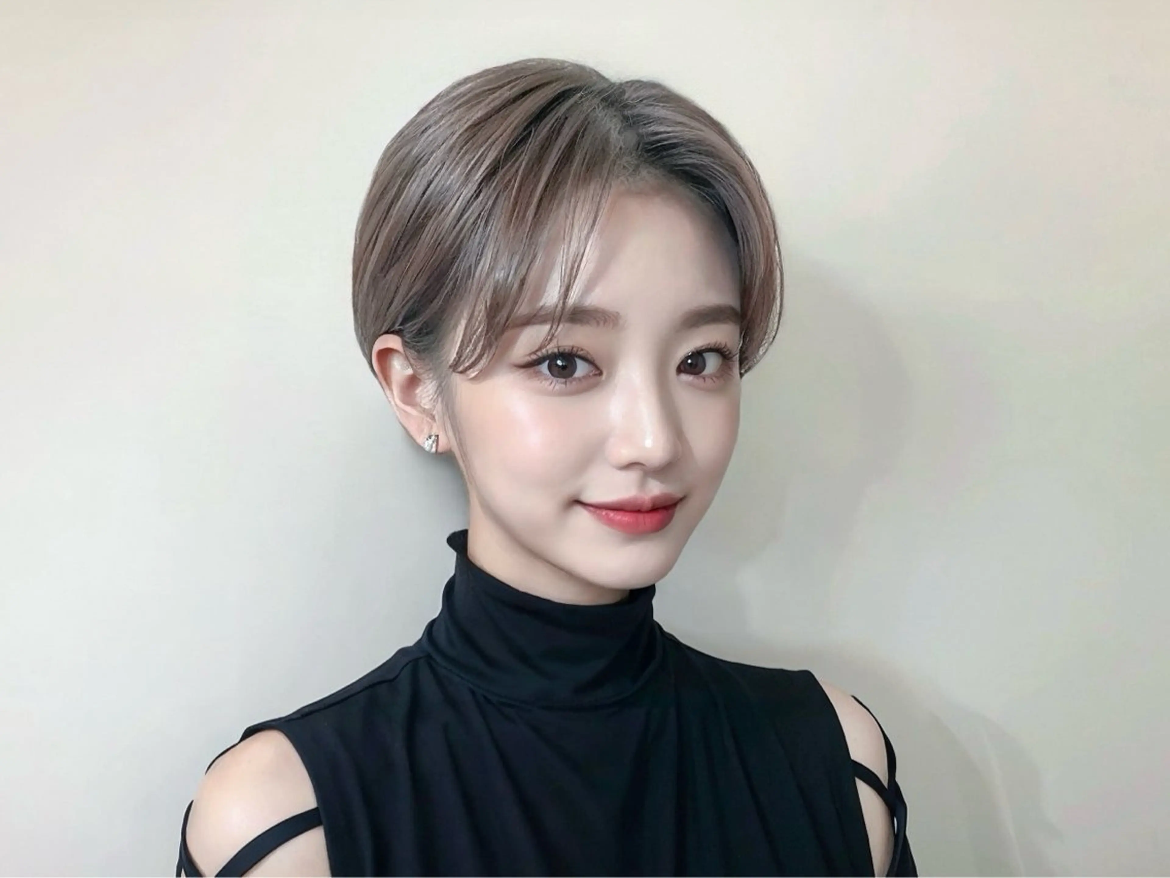 🌟最高級の潤い🌟【似合わせ小顔カット】+【イルミナカラー】+髪質改善【ULTOWA TR】の写真