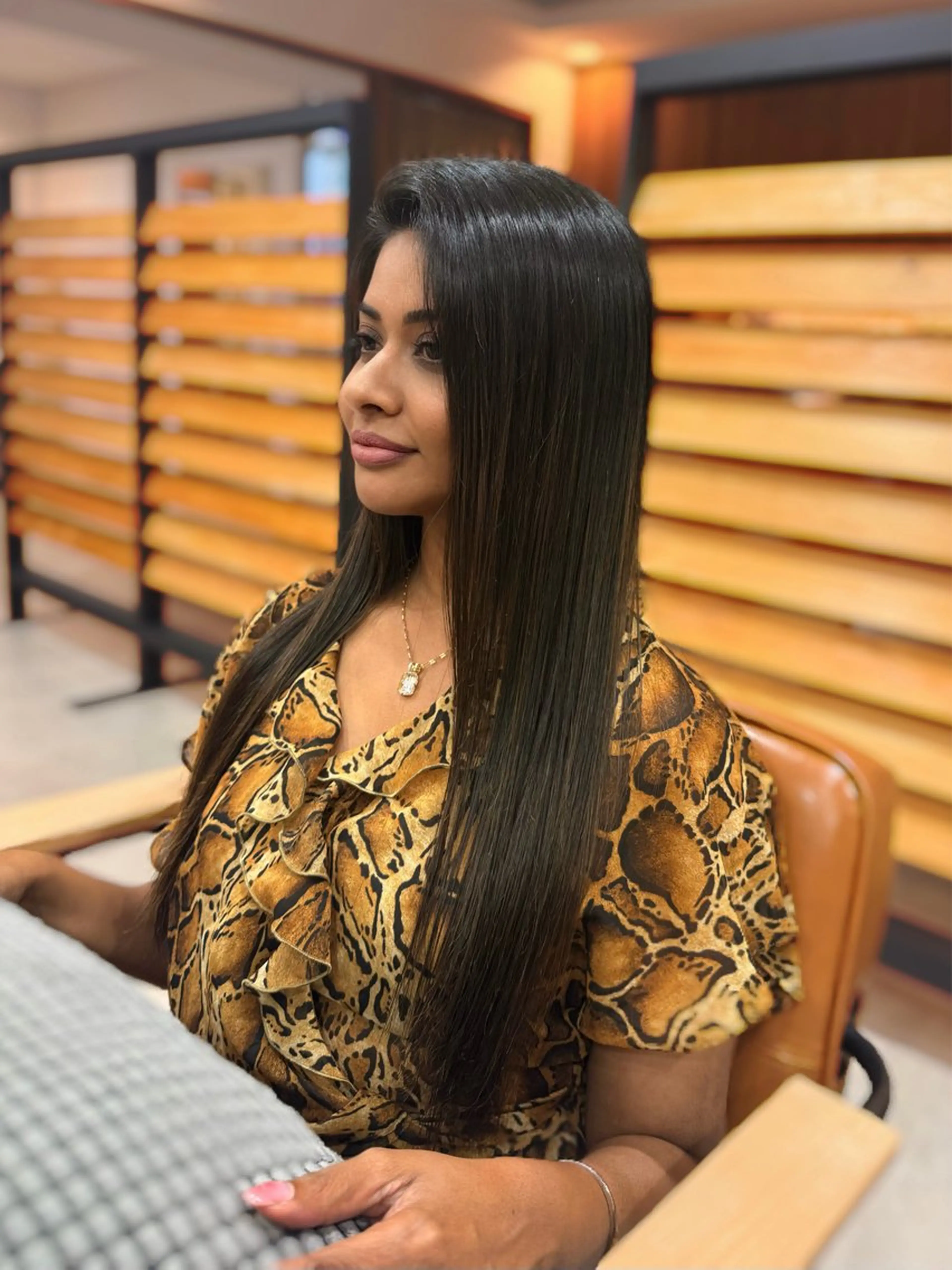 ロング カラー トゥサリ/ 海外ヘア/レイヤーのヘアスタイル