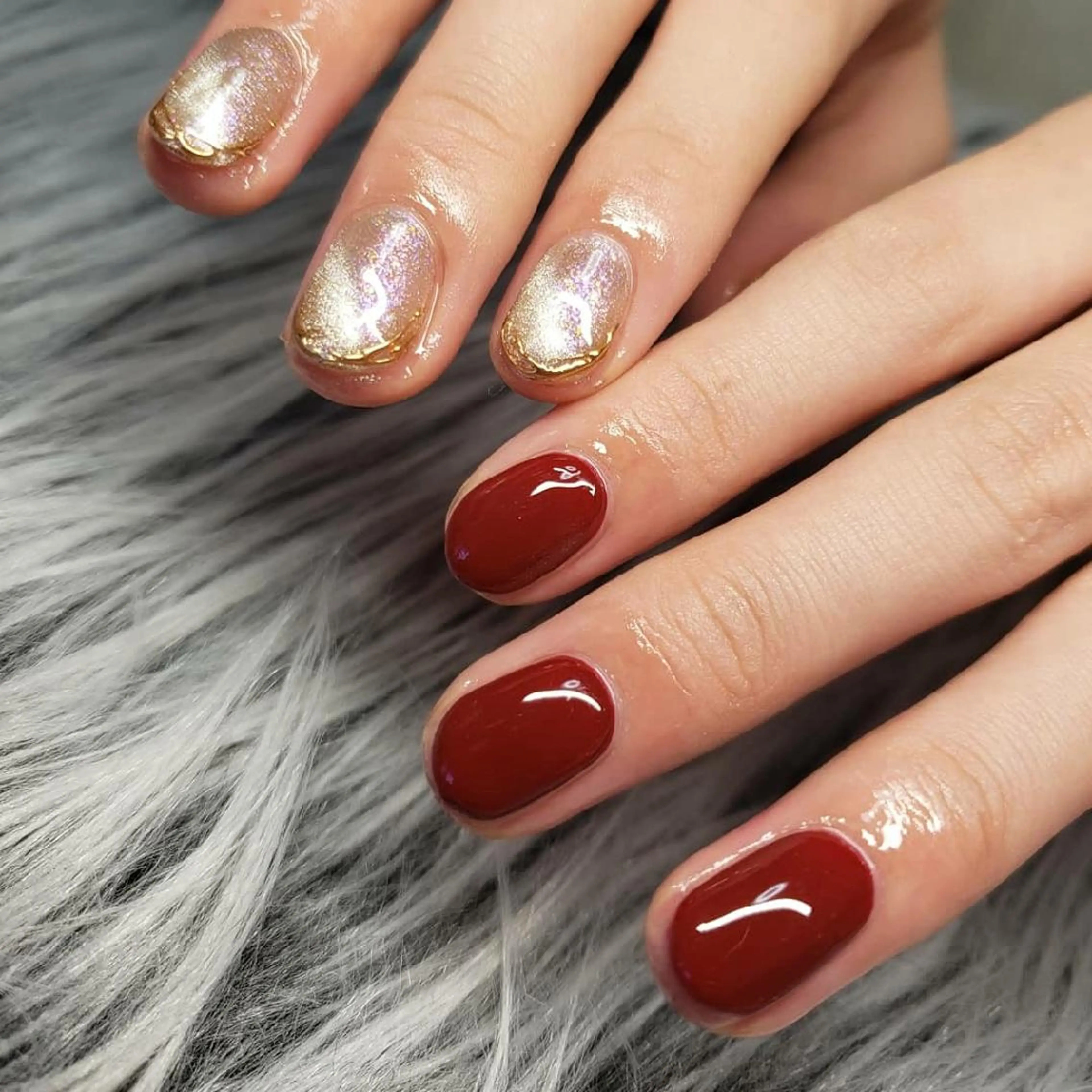 ネイル ミラーネイル ニュアンスネイル 赤色 ショートネイル Nail salon Coco【溝の口駅】のネイルデザイン