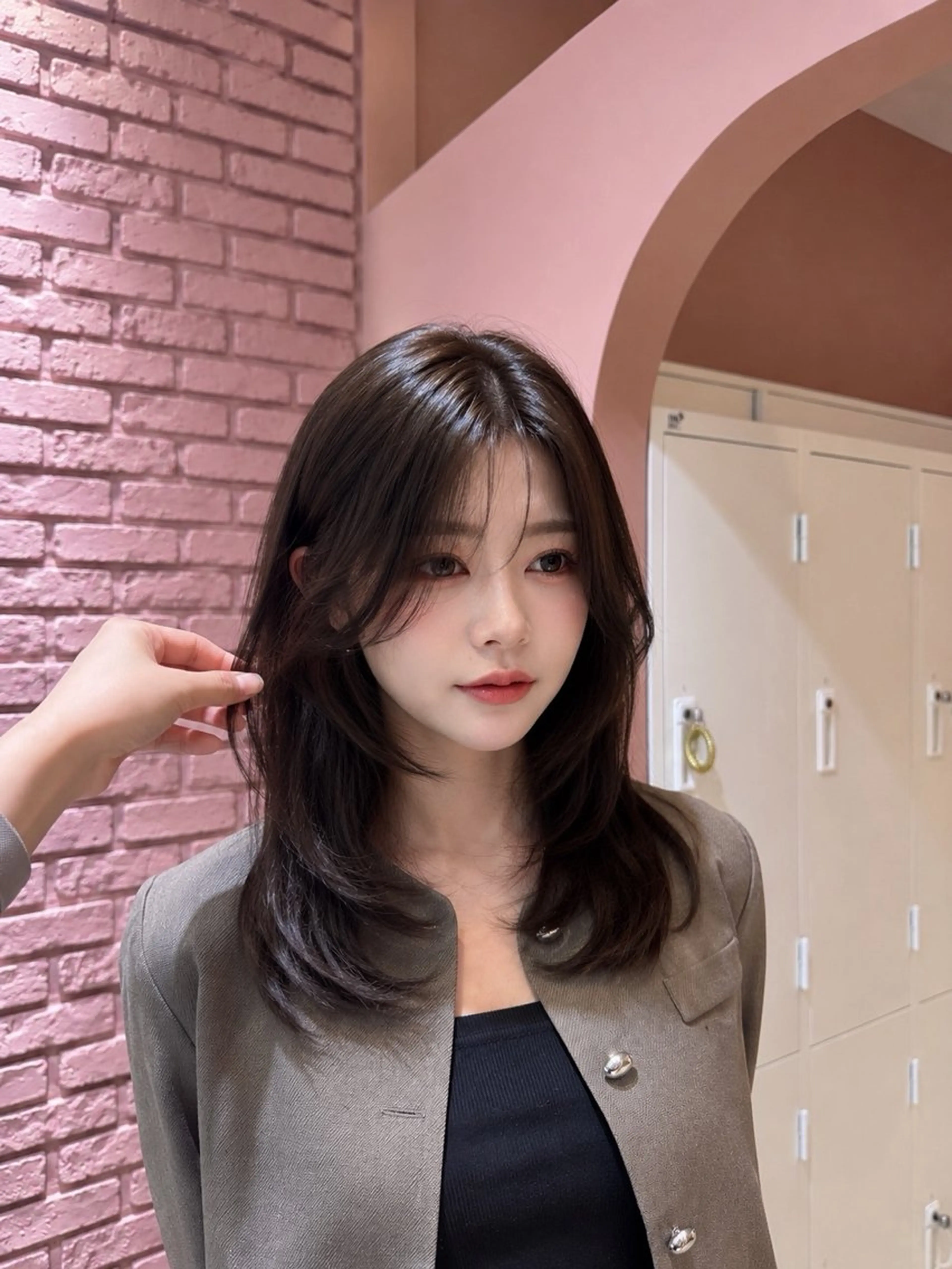 セミロング カラー 韓国風ヘア レイヤーカット Lolonois梅田 スタッフのヘアスタイル