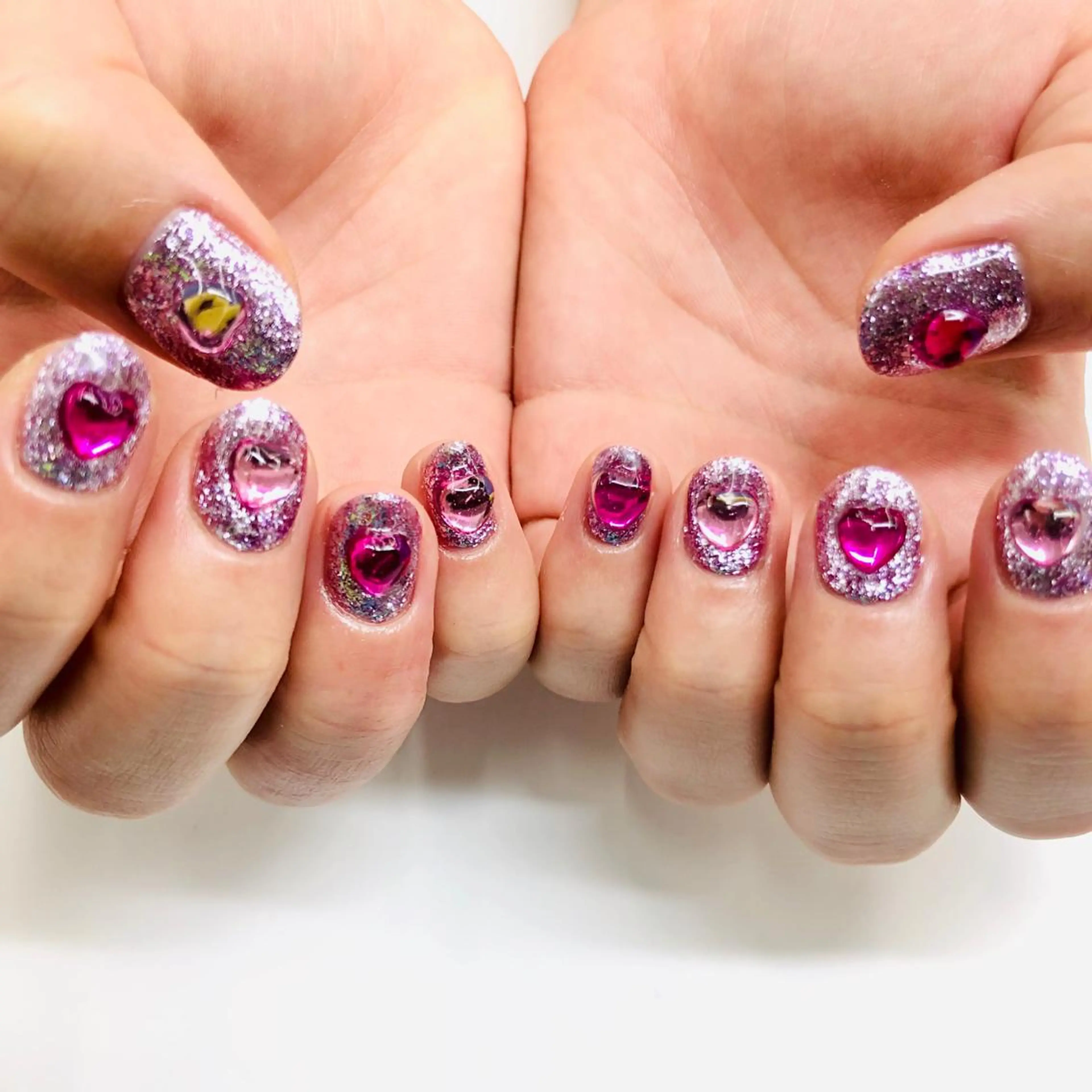 ネイル ハート ストーンネイル 🎀AYAKO 🎀中韓ネイルのネイルデザイン