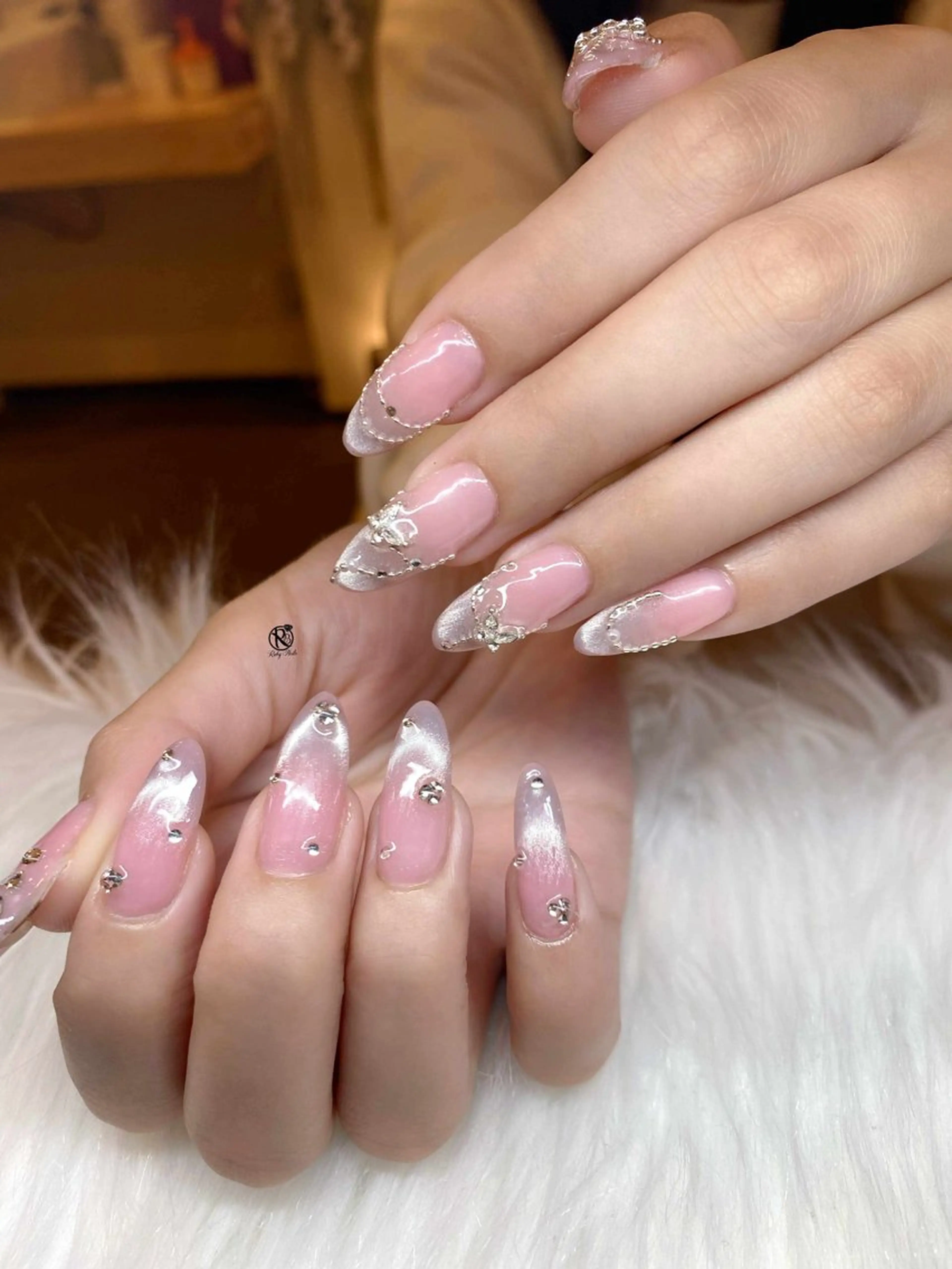 ネイル ボルドー ブラウン チークネイル ドット フットネイル ハンドネイル チェリネイルサロン 霞ヶ関のネイルデザイン