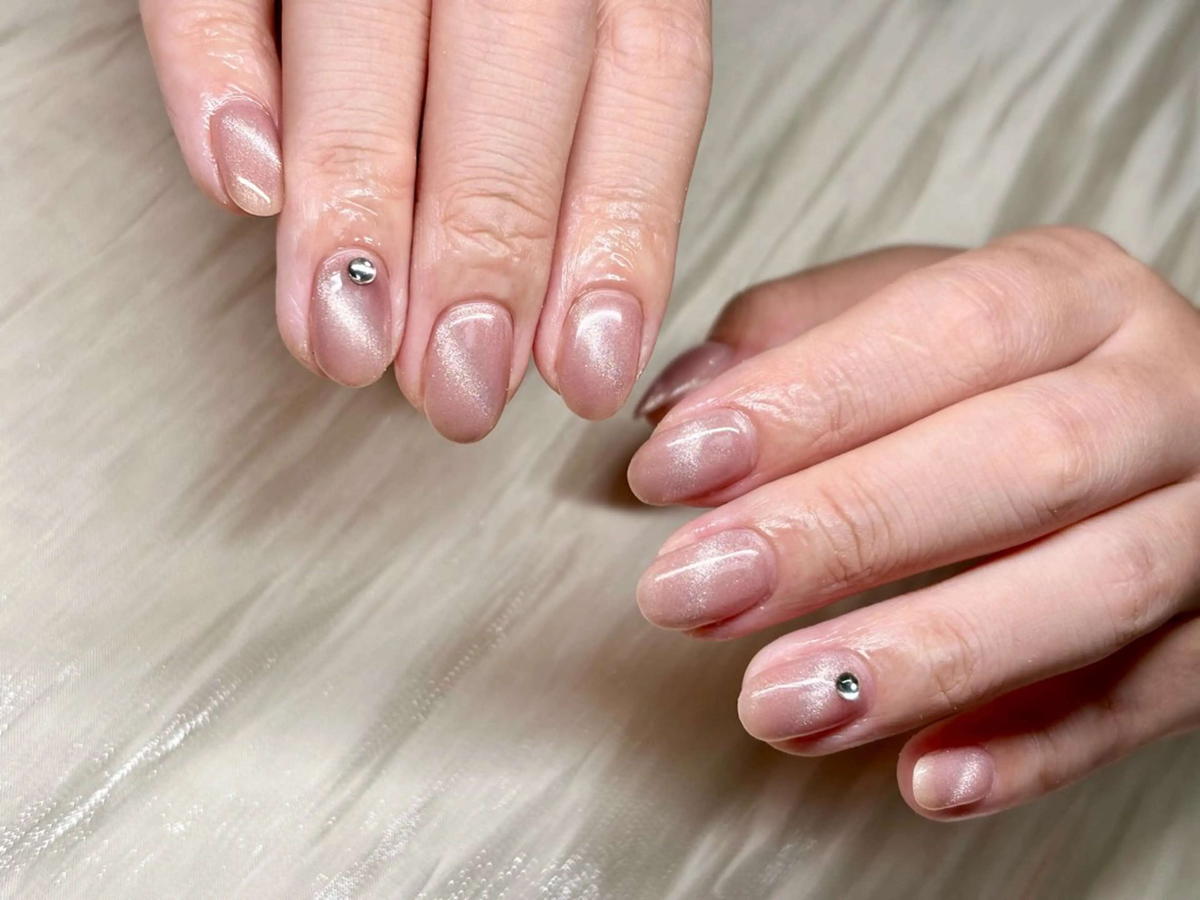 ネイル マグネットネイル マグネットワンカラー ワンカラーネイル 夏ネイル ETE LUNA NAILのネイルデザイン