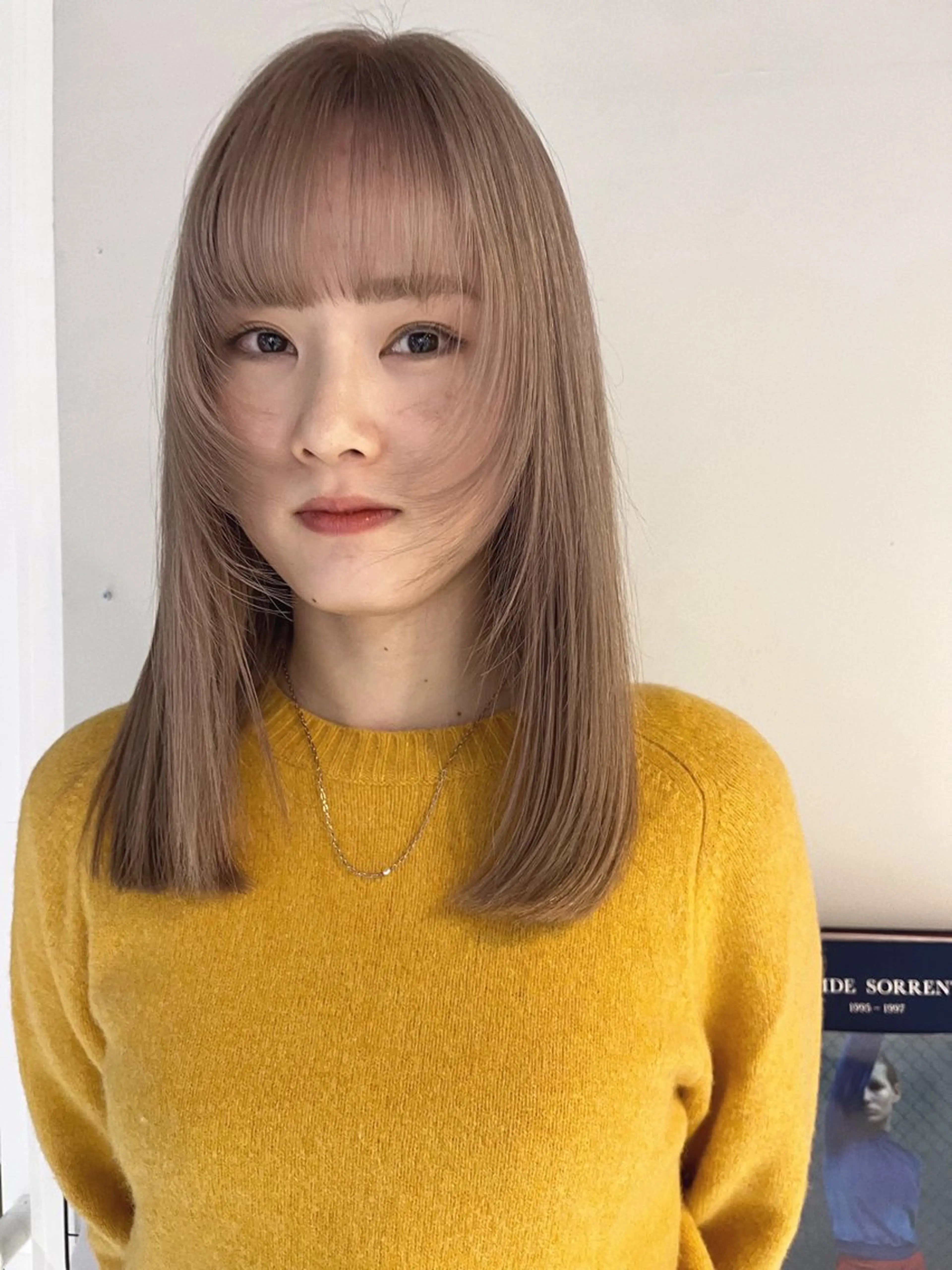 ロング AOI ハイトーン/ボブのヘアスタイル