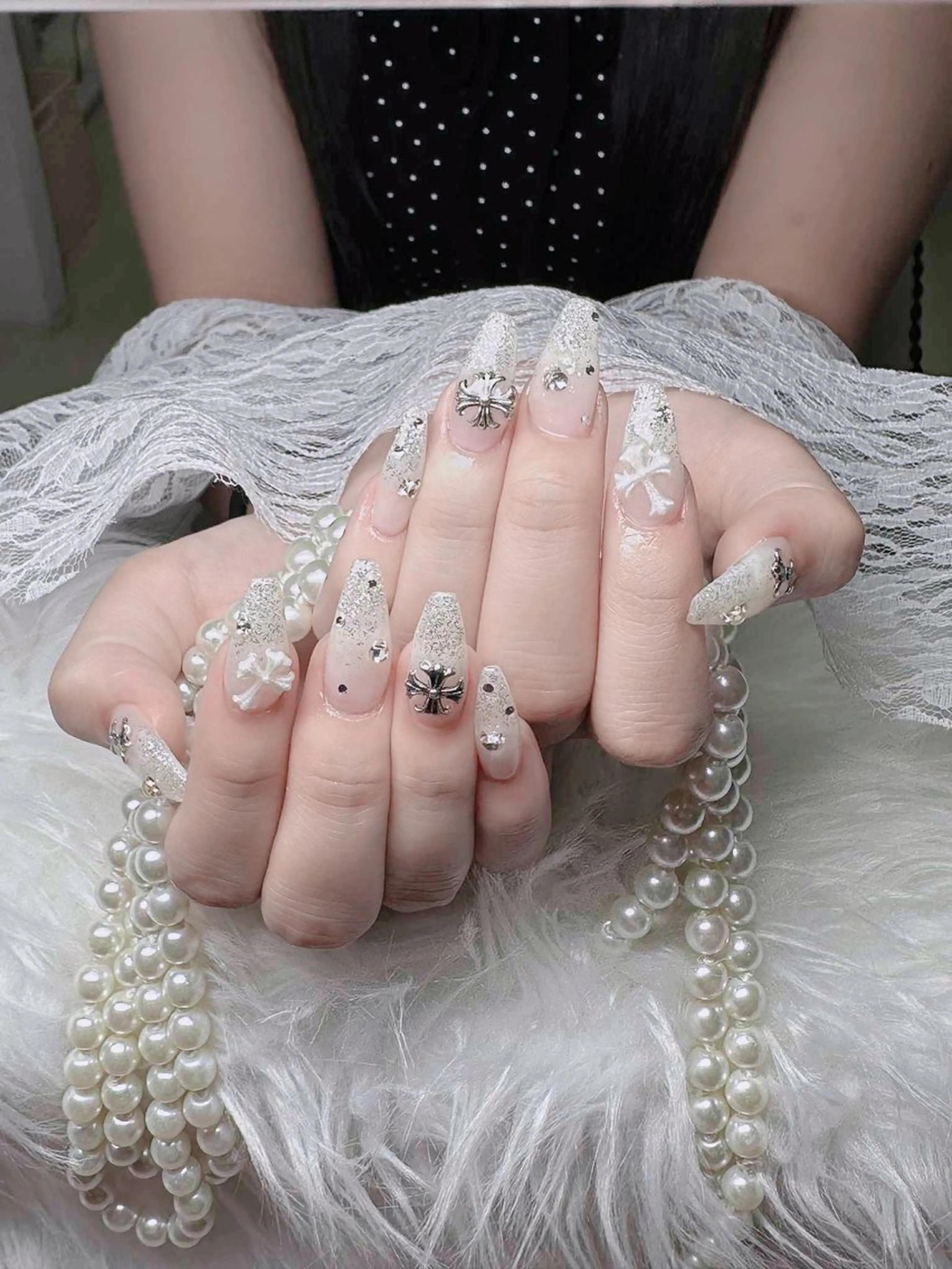 ネイル オーロラネイル フレンチネイル ジェルネイル ハロウィン キラキラネイル ハンドネイル H.baby Nail Salonのネイルデザイン