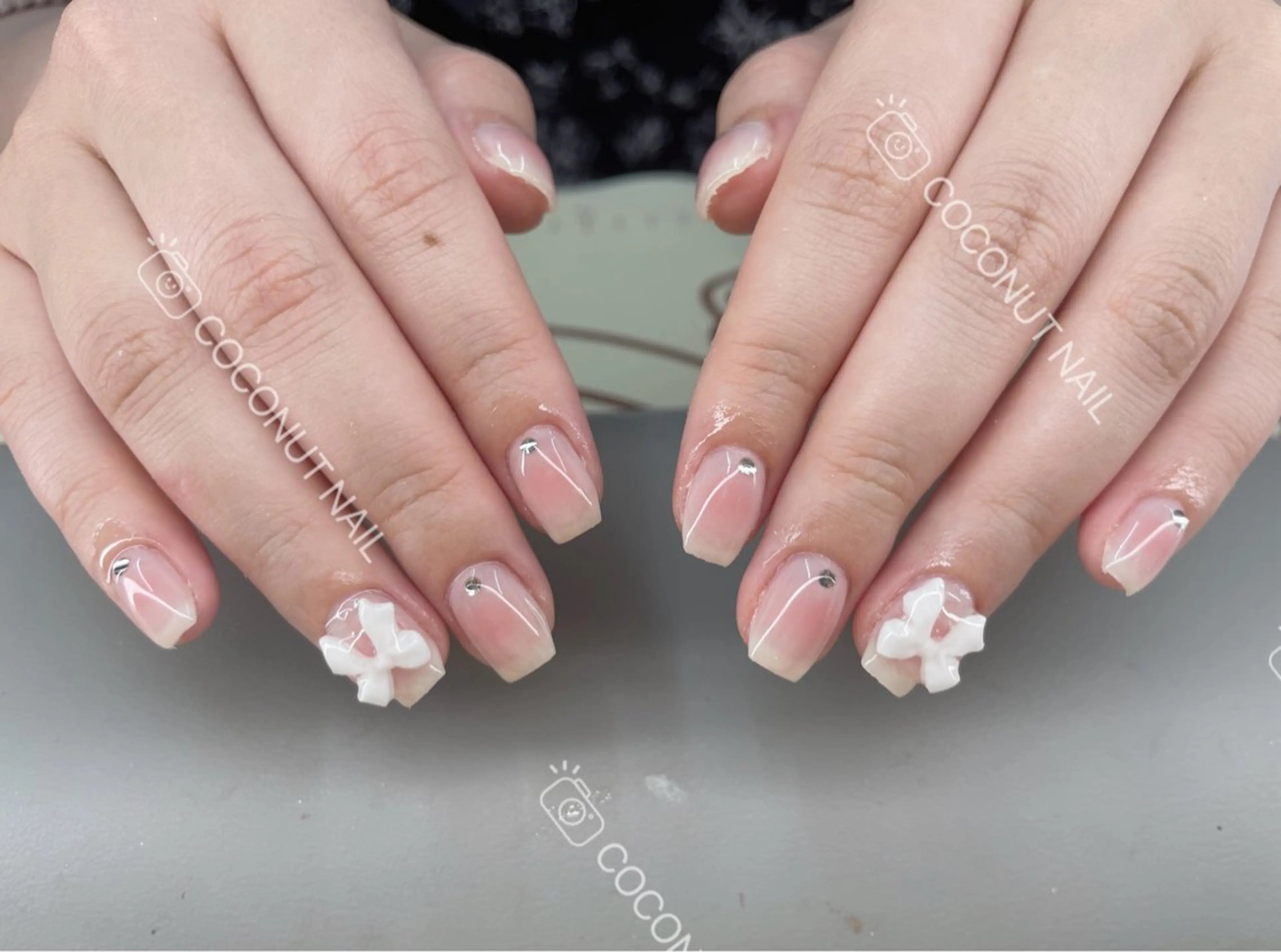 ネイル ハンドネイル 神田 ココナッツのネイルデザイン