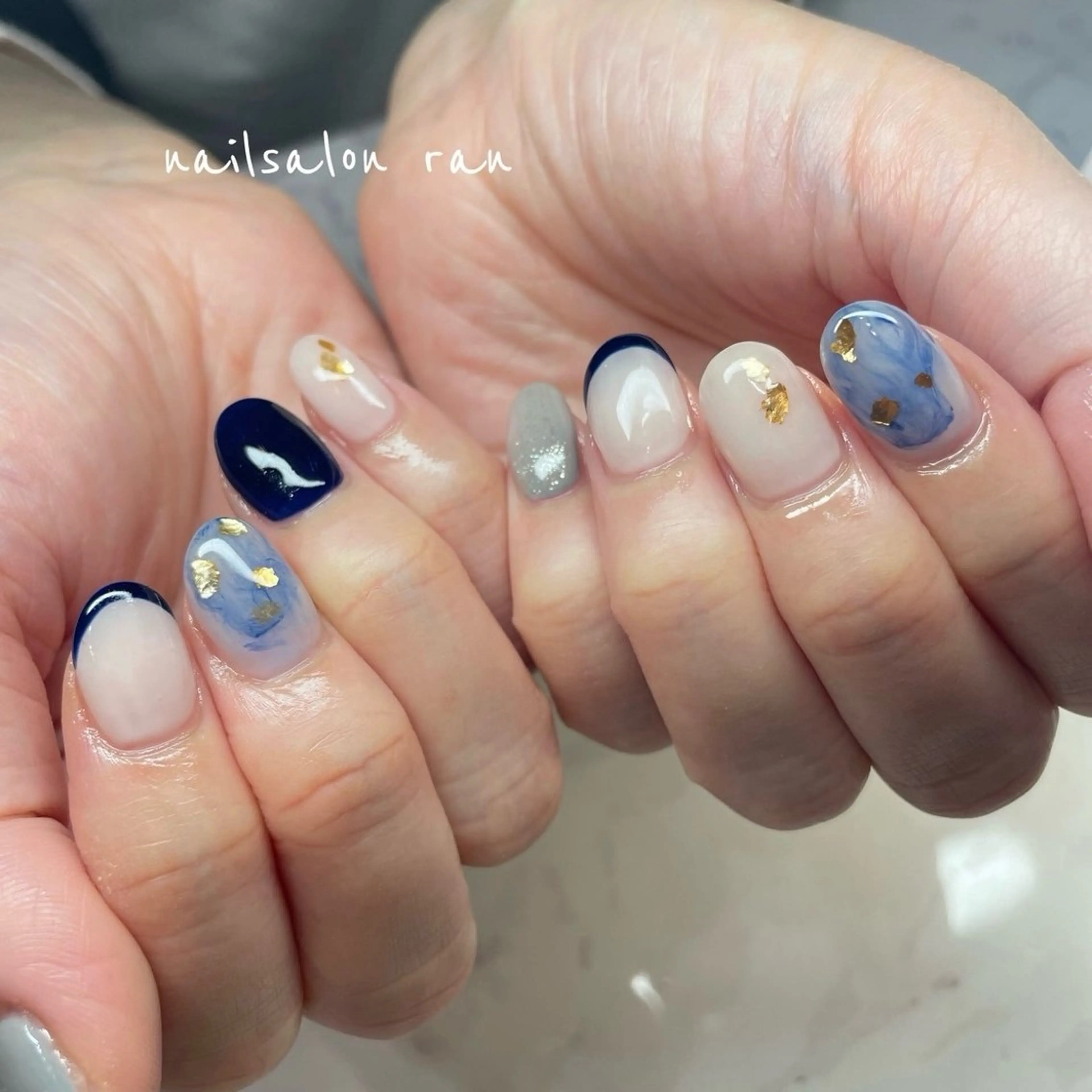 ネイル ブルー ニュアンスネイル ハンドネイル ハンドケア nailsalon ranのネイルデザイン