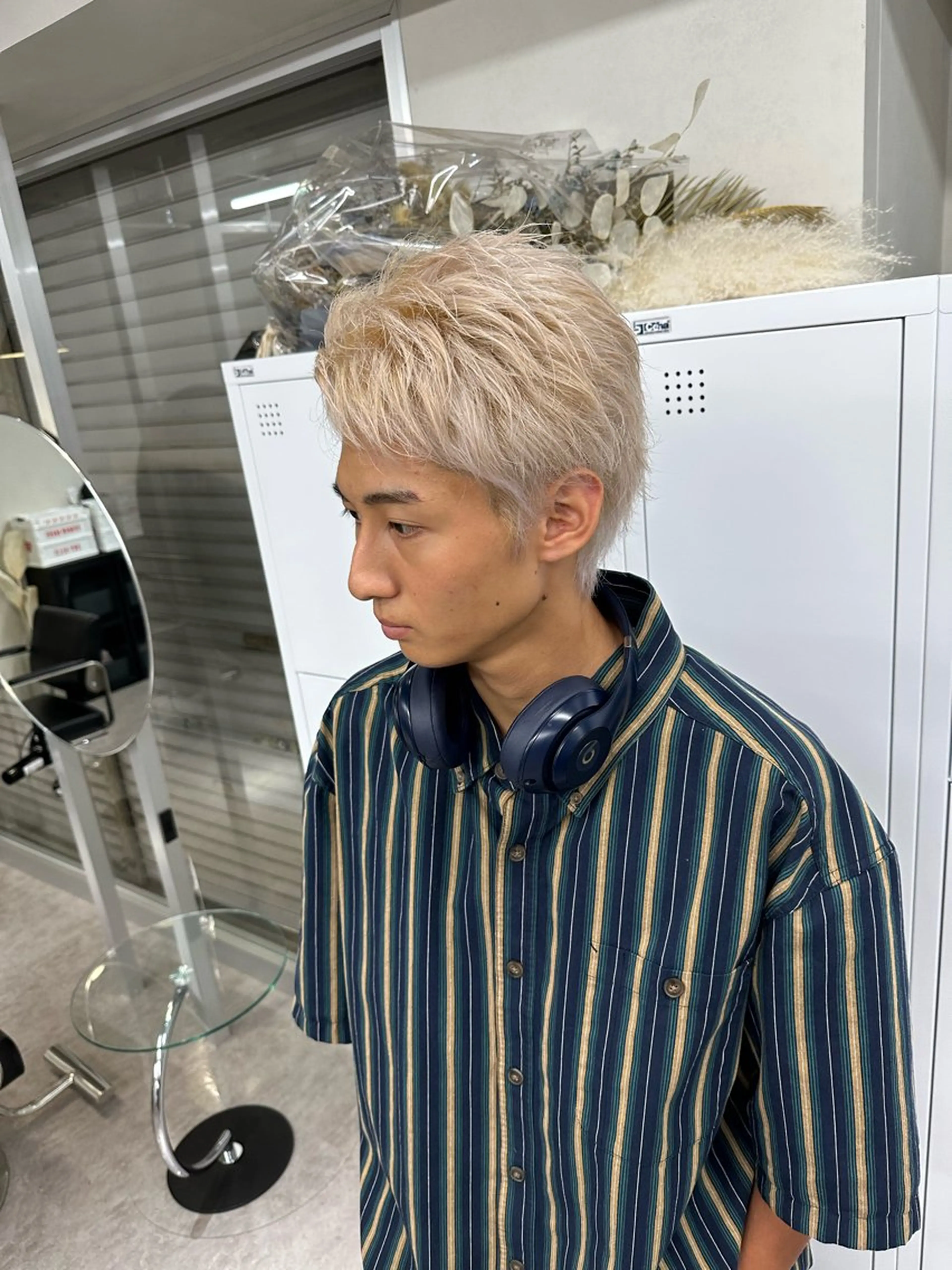 ショート カラー メンズ メンズブリーチ メンズ韓国風 波巻きパーマ ブリーチ 透明感カラー ✨武内凌太✨ 複雑履歴/ムラ修正のヘアスタイル