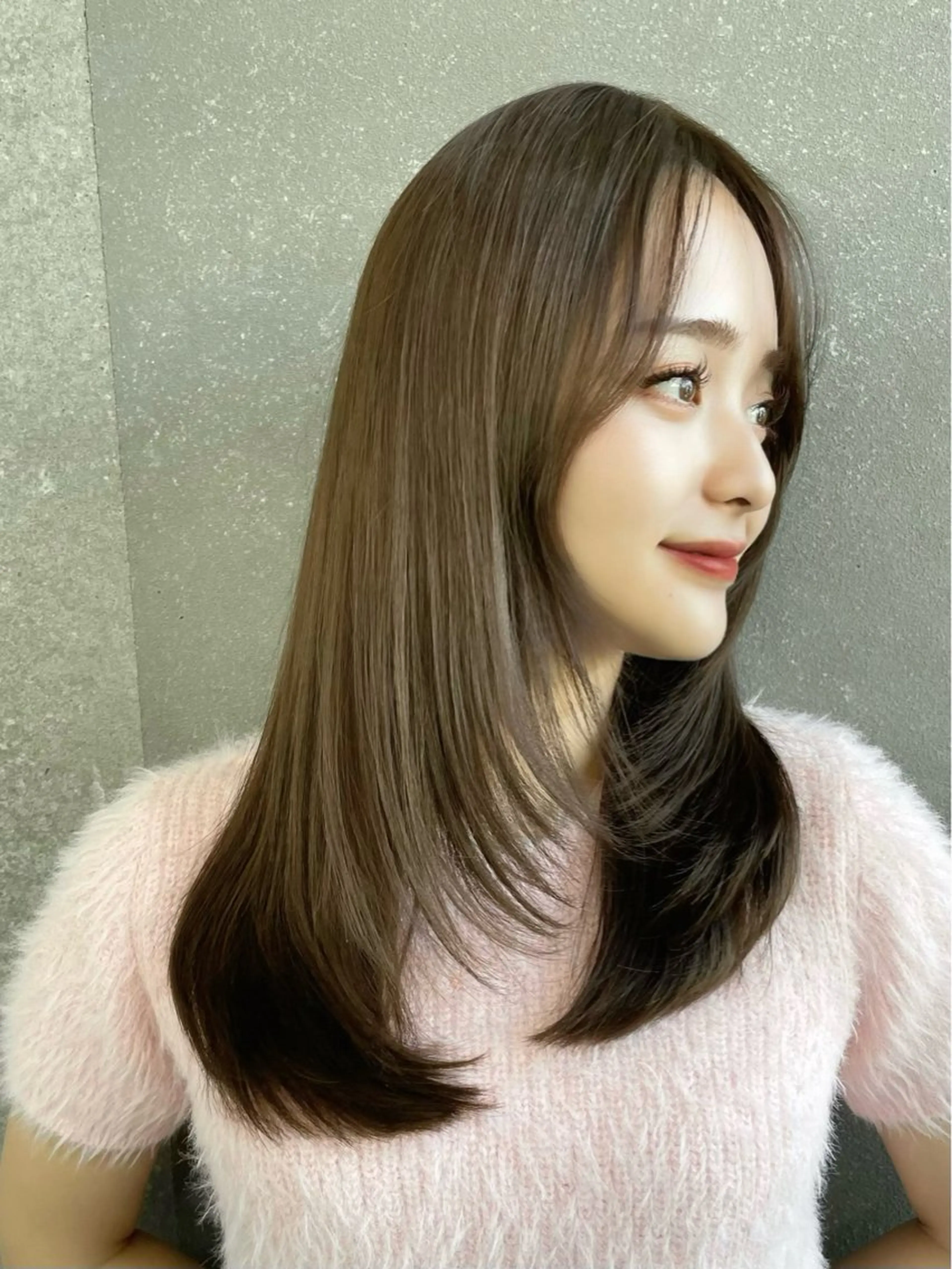 ロング アッシュ レイヤーカット ロング カット ヘアカラー トリートメント 本田 奈穂美のヘアスタイル