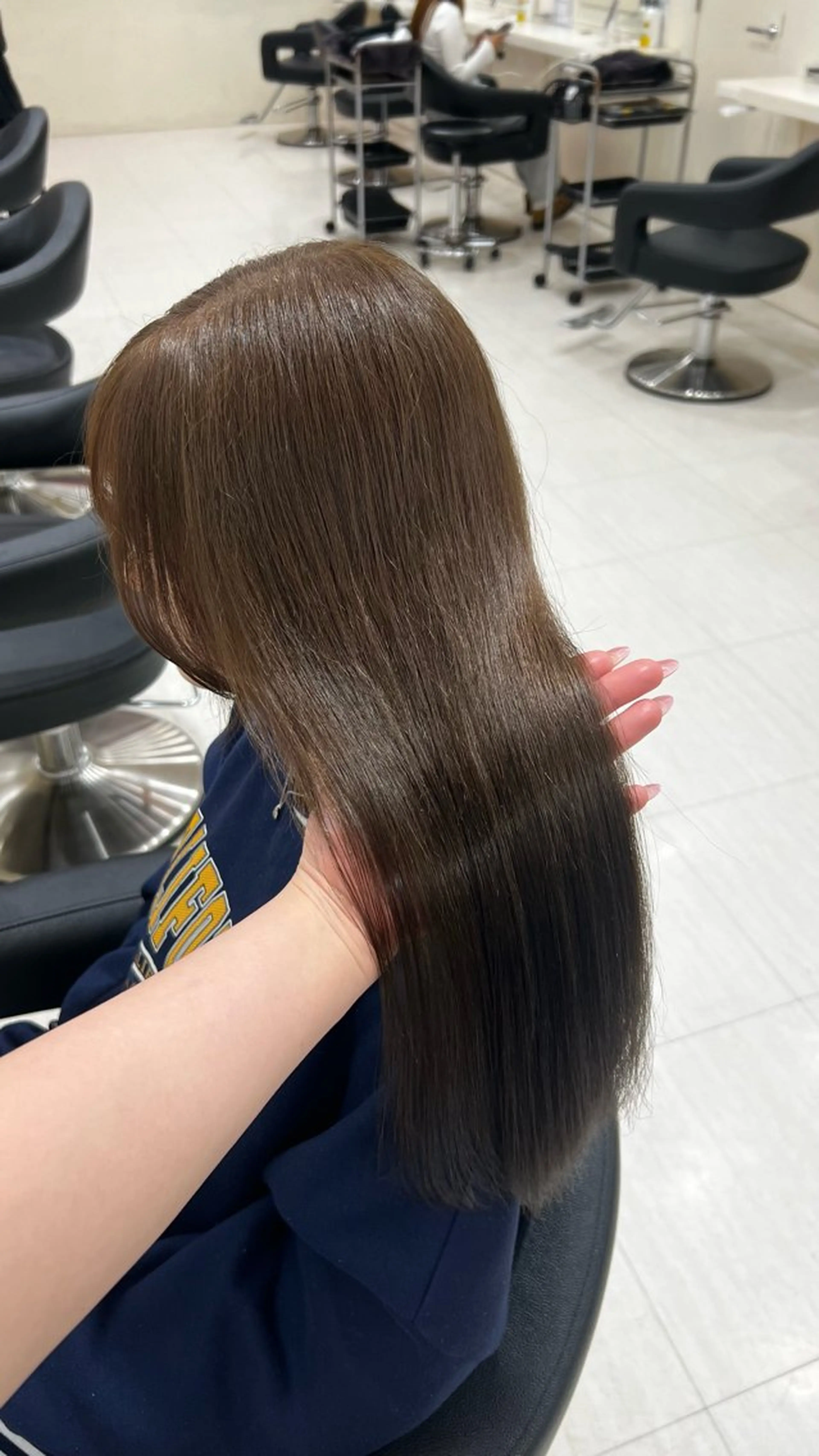 ロング カラー ヘアアレンジ ヘアカラー 韓国レイヤー＆ピンク 艶髪🩶maikoのヘアスタイル