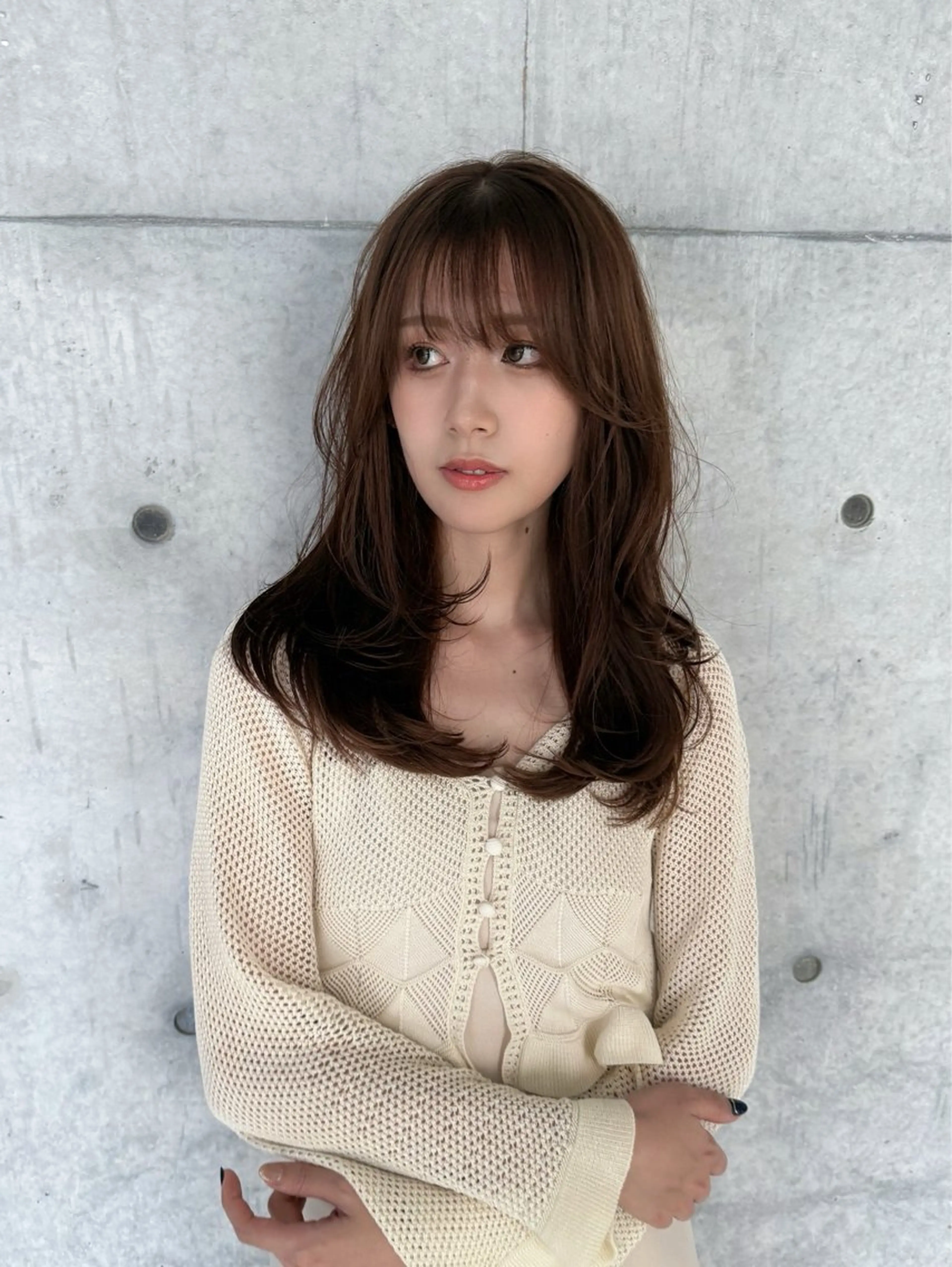 ロング カラー ロングレイヤー アッシュ ベージュカラー ブリーチ 透明感カラー カット ヘアカラー トリートメント 誰より丁寧なカット/ 小林輝/レイヤーのヘアスタイル