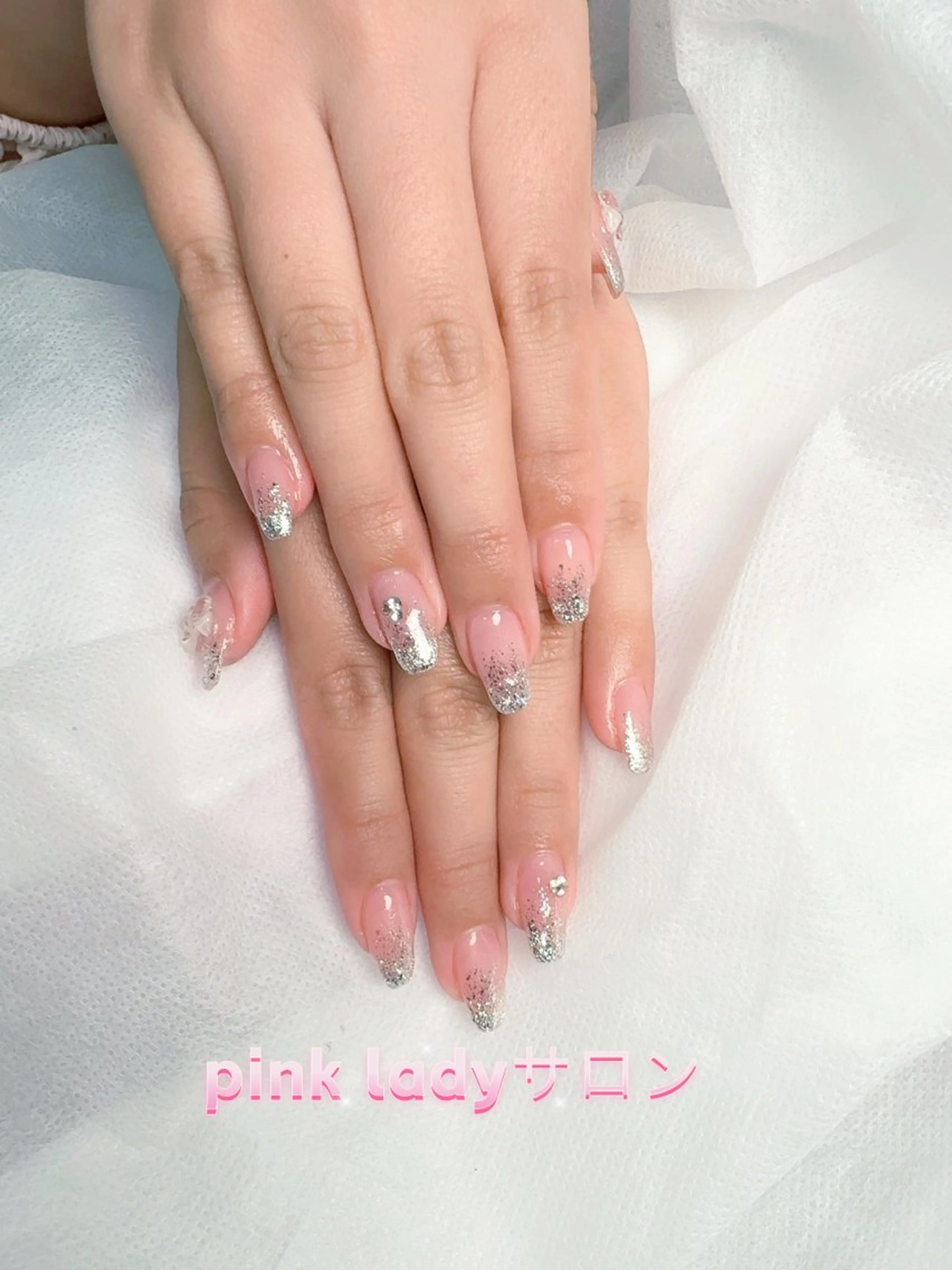 ネイル pink ladyサロン所属・べ にのネイルデザイン