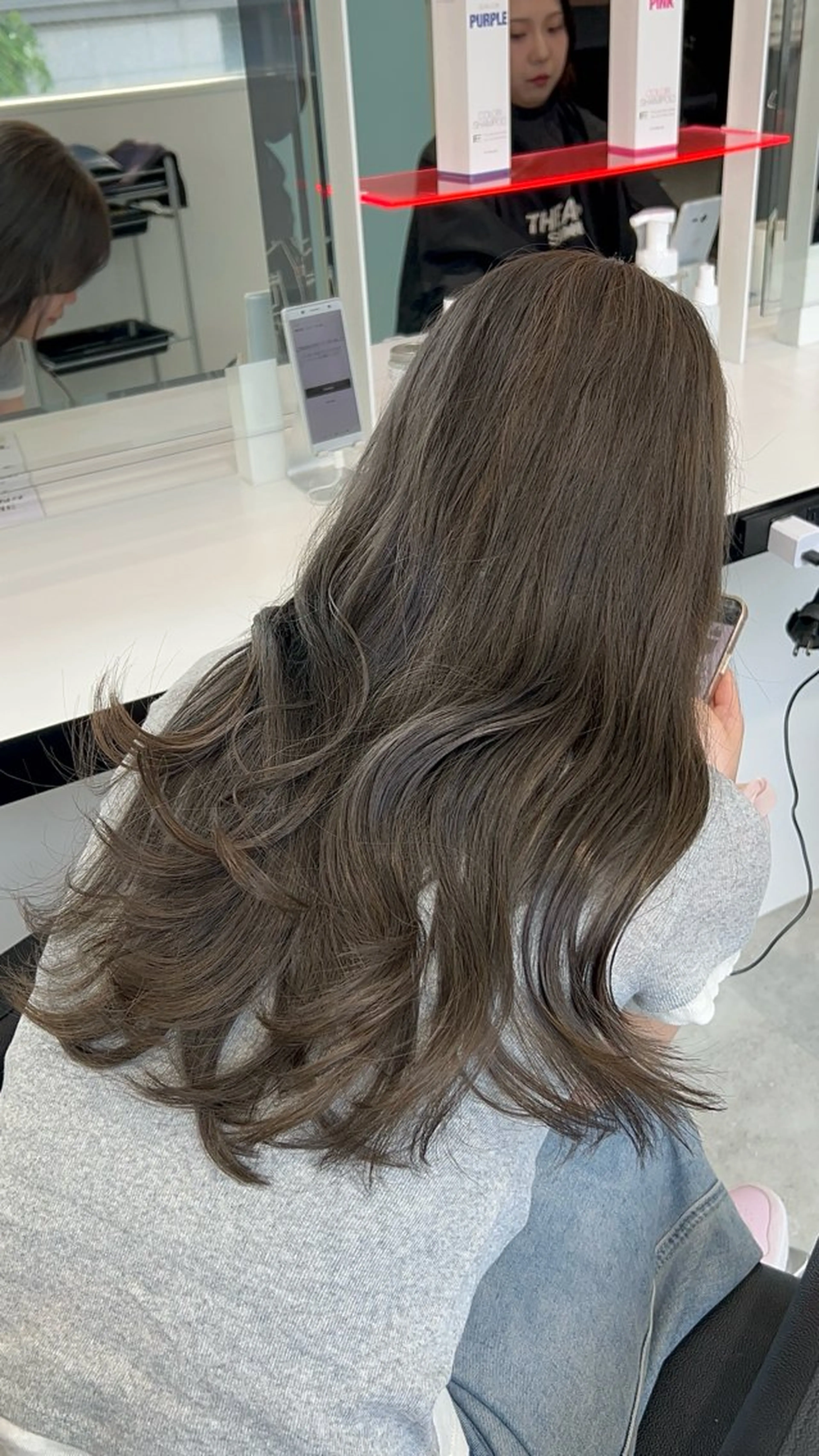 ロング カラー ヘアカラー トリートメント ヘッドスパ 履歴修正屋さん／ ブロンド／ホワイトのヘアスタイル