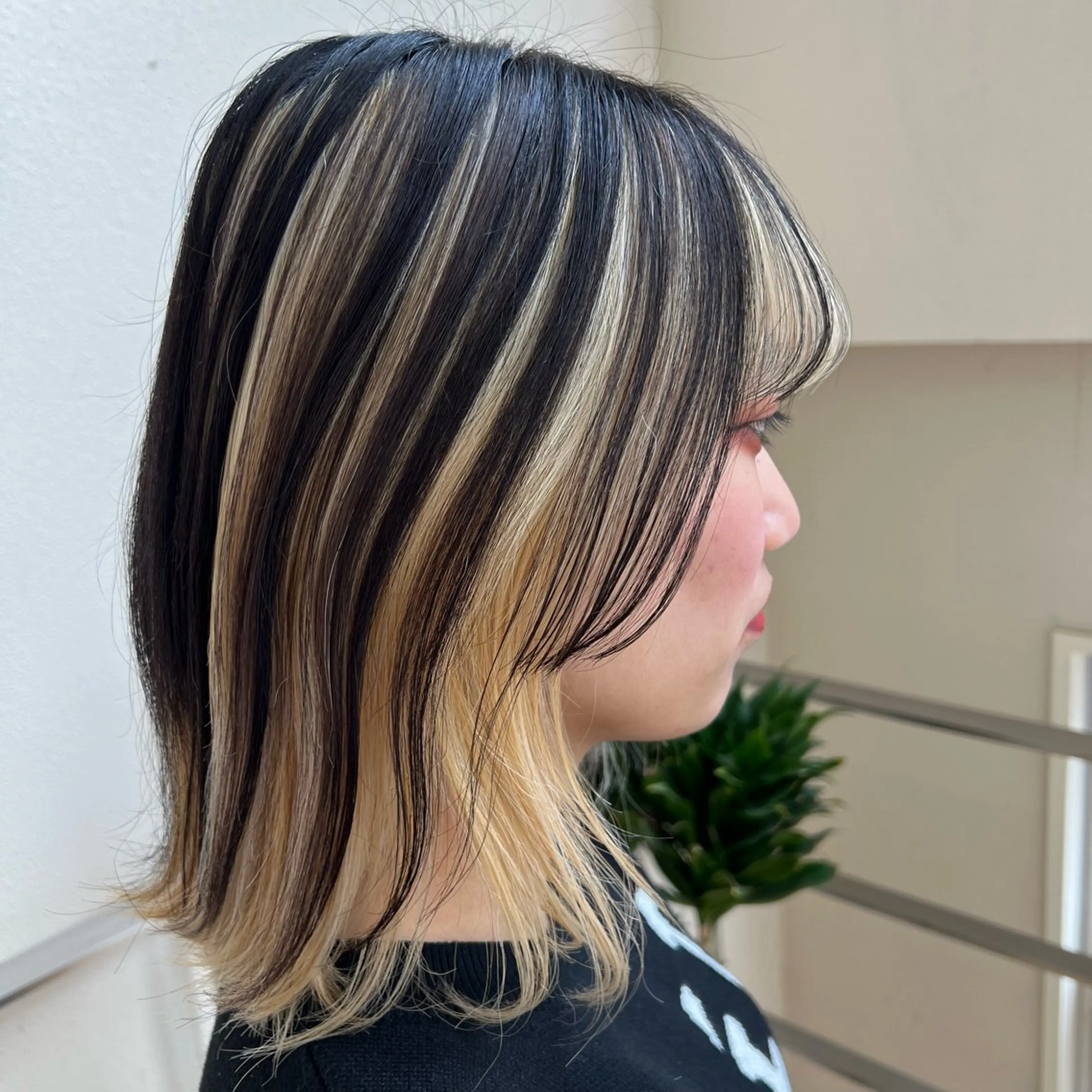 ミディアム カラー めぞんどぼーて REINAのヘアスタイル