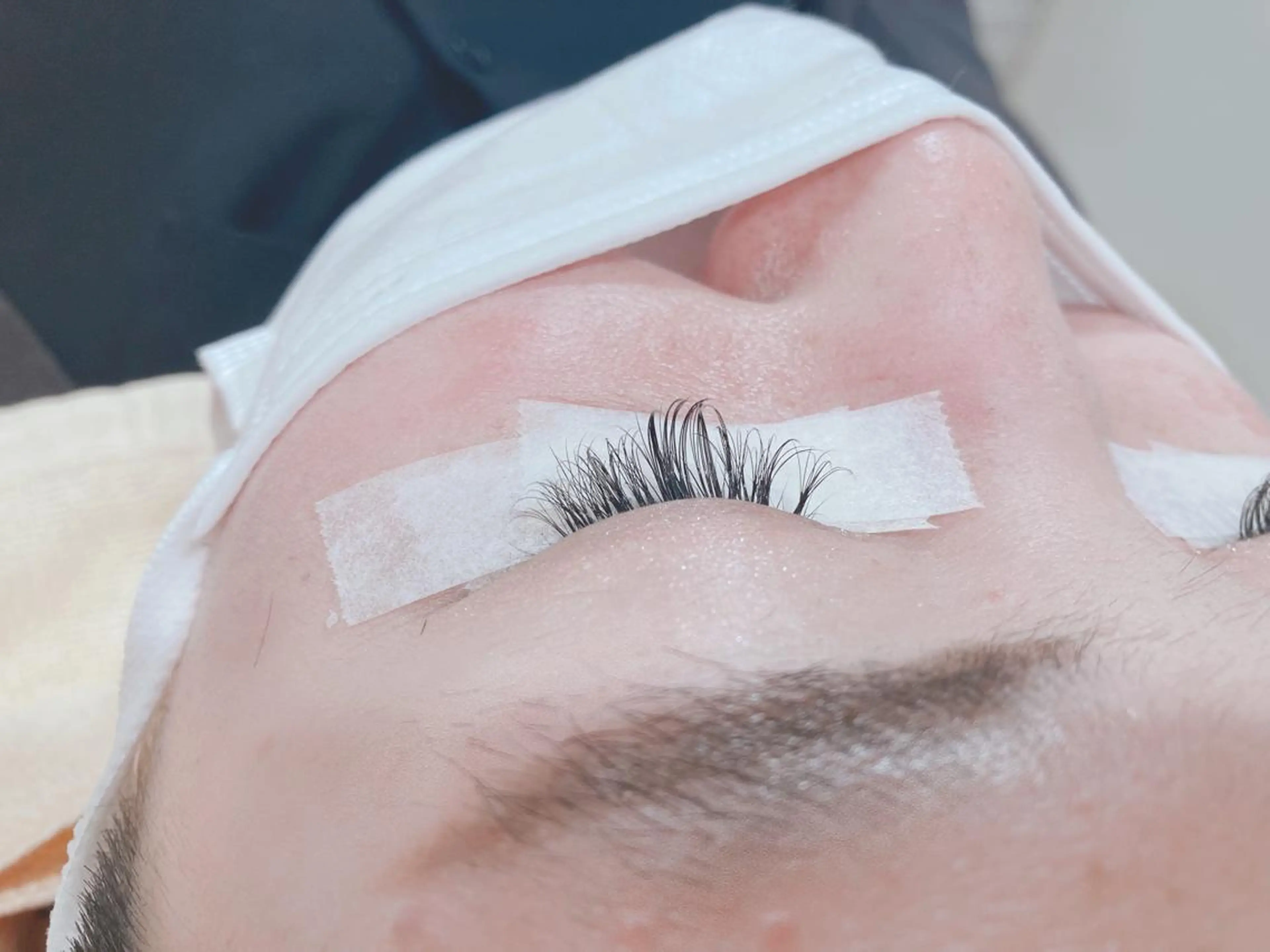 マツエク・マツパ 曲がる縮毛矯正 LIBER 　岩名のヘアスタイル