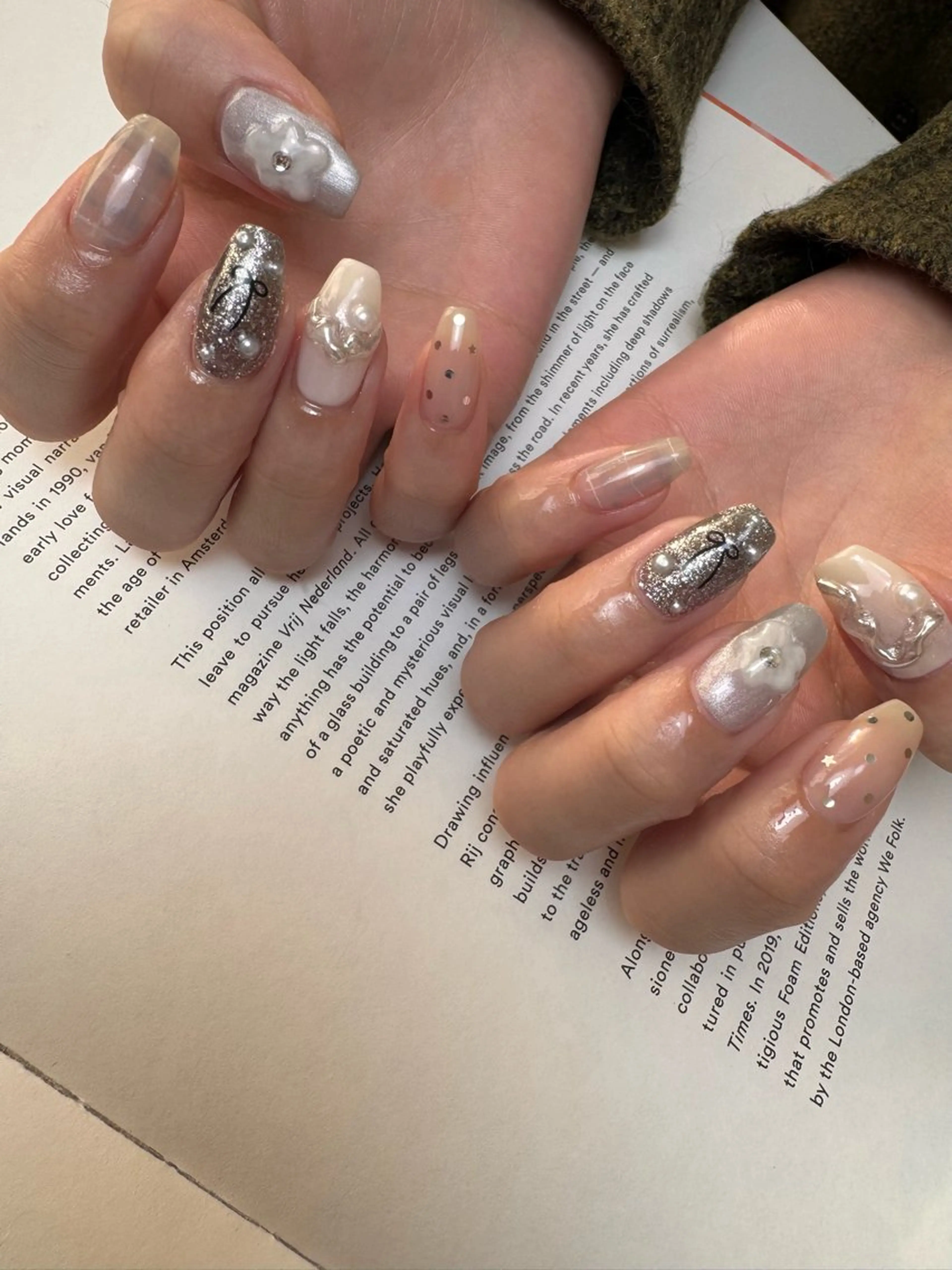 ネイル リボン 冬ネイル ハンドネイル 白日-hakubi nail-のネイルデザイン