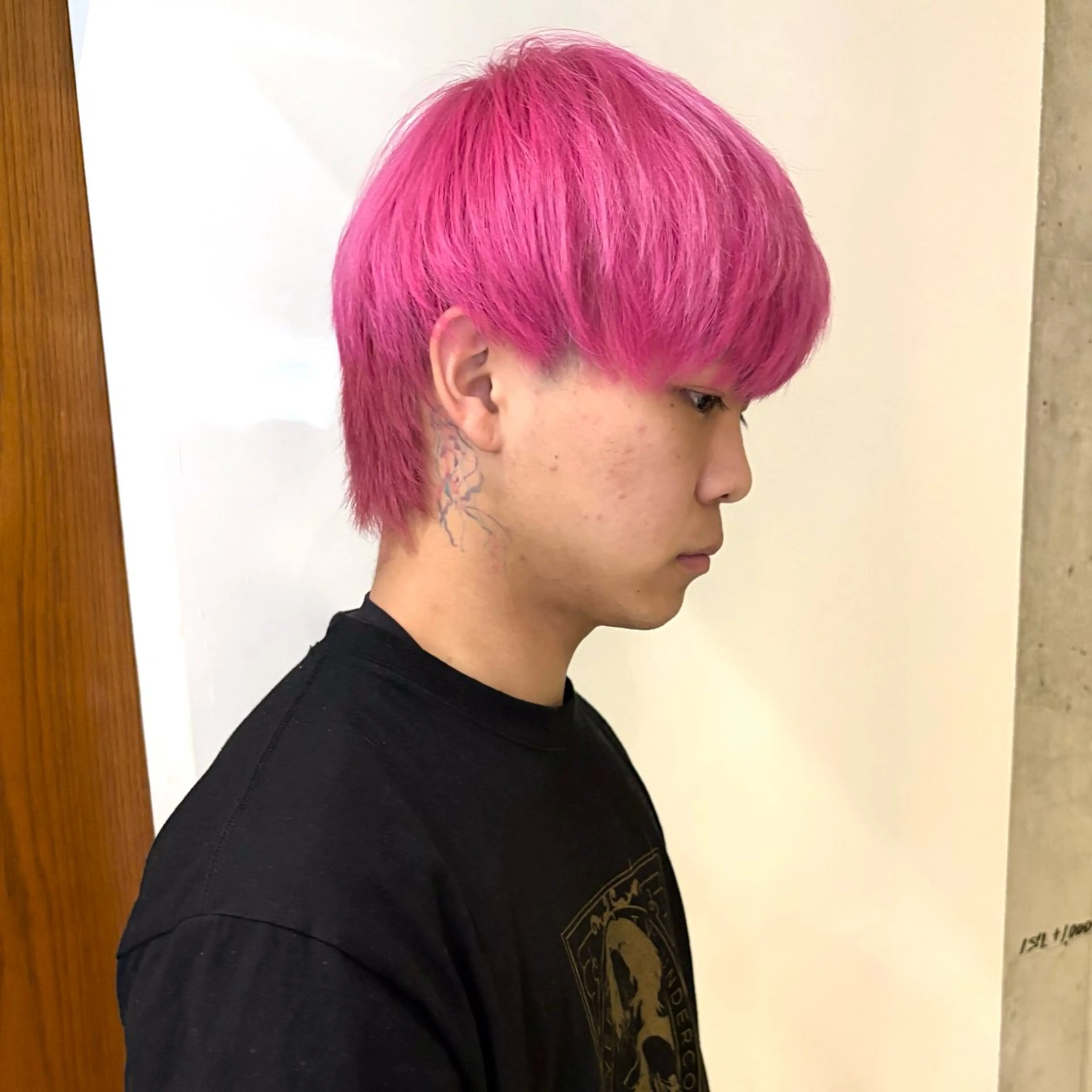 ショート カラー メンズ メンズブリーチ ブリーチ 透明感カラー ピンクカラー カット ヘアカラー 🌊メンズ特化🌊 ハイトーン/るきのヘアスタイル