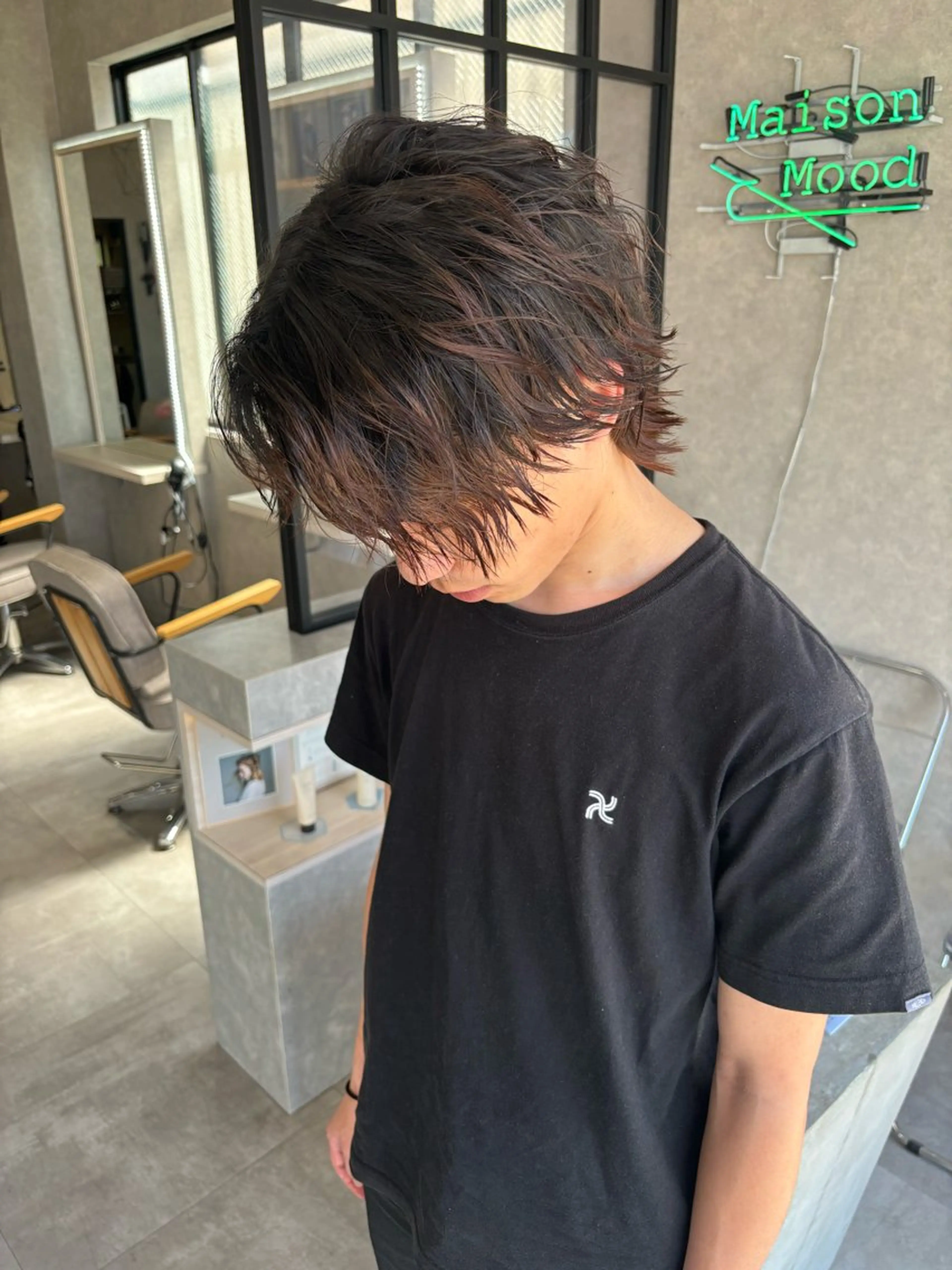 ショート メンズ センターパート メンズハイトーン マッシュウルフ マッシュ メンズパーマ カット 長谷川 湧のヘアスタイル