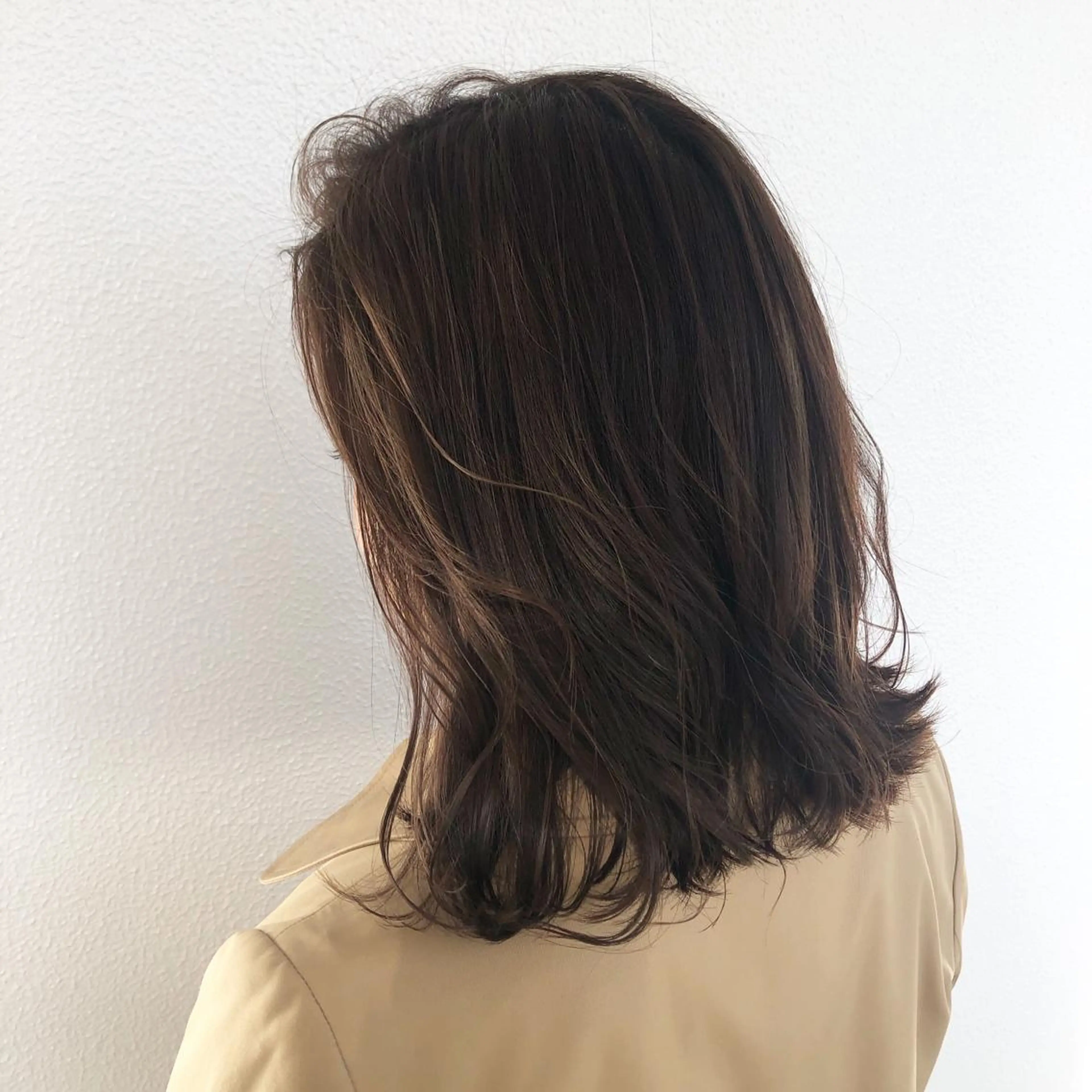 ミディアム 神山 ゆきのヘアスタイル