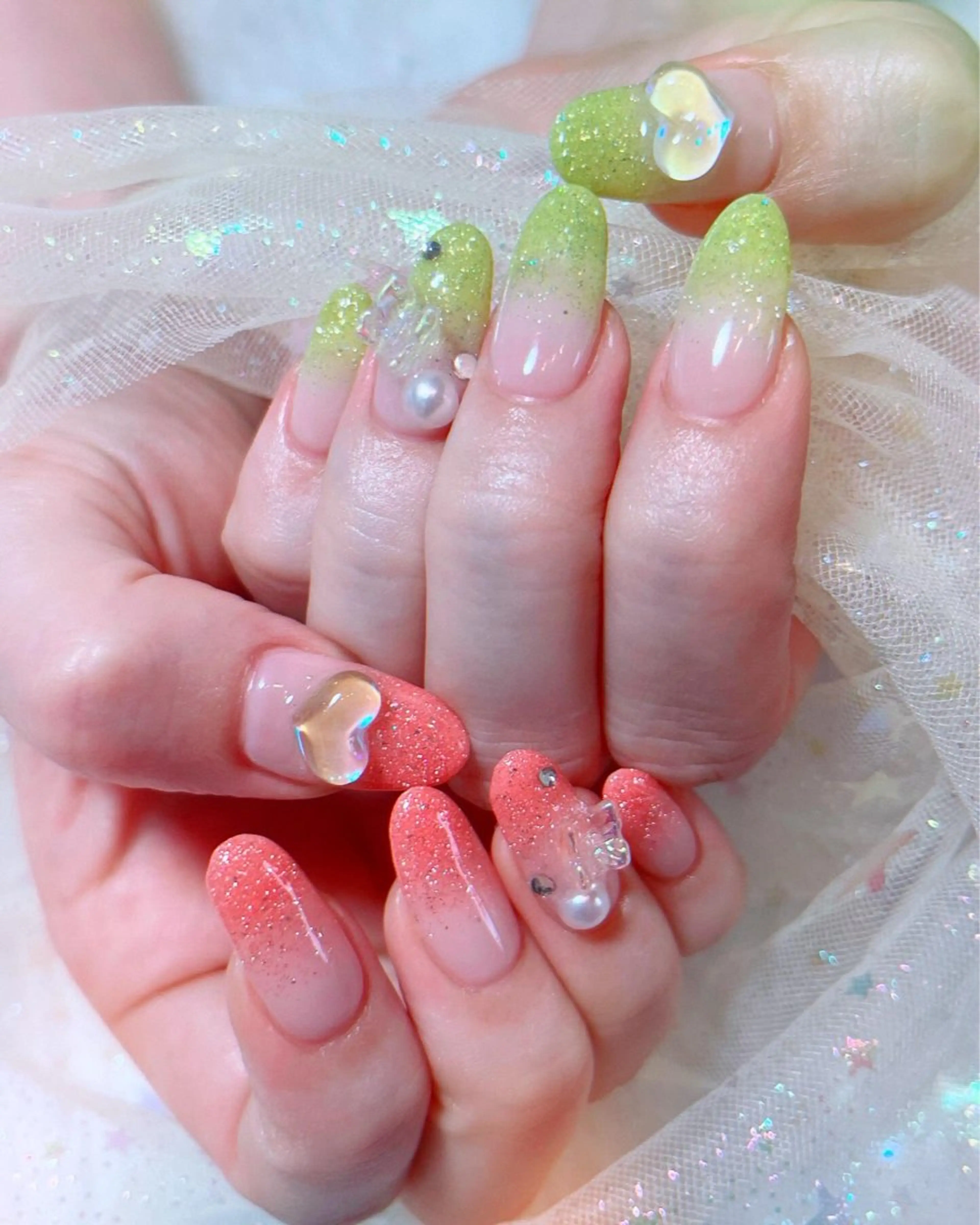 ネイル グラデーション ラメ(グリッター) ラメグラデーション オレンジ 黄色 ruirui.naildesign所属・RUI ☆のネイルデザイン