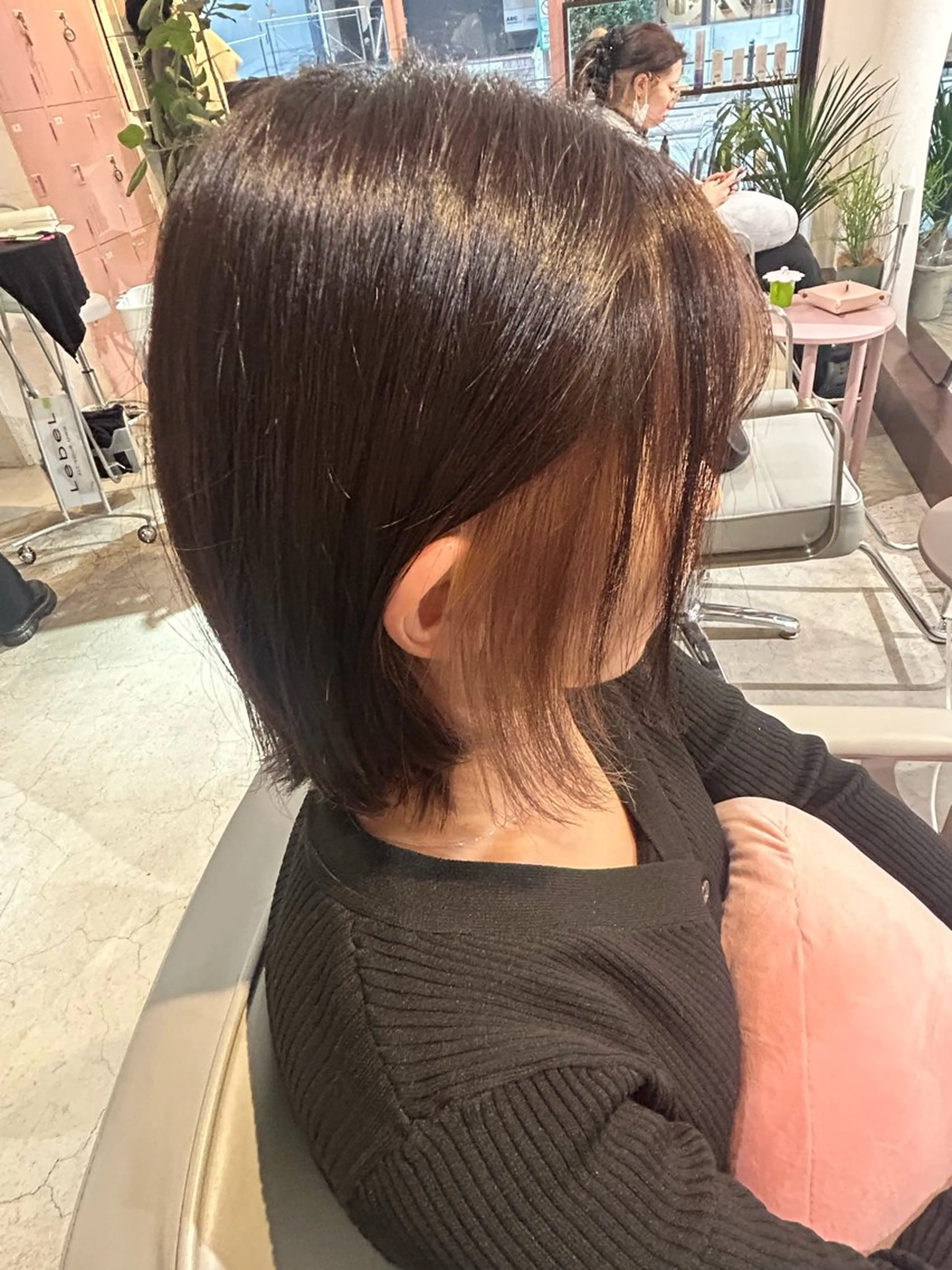 ショート カラー インナーカラー Rinka ハイトーン/レイヤーのヘアスタイル