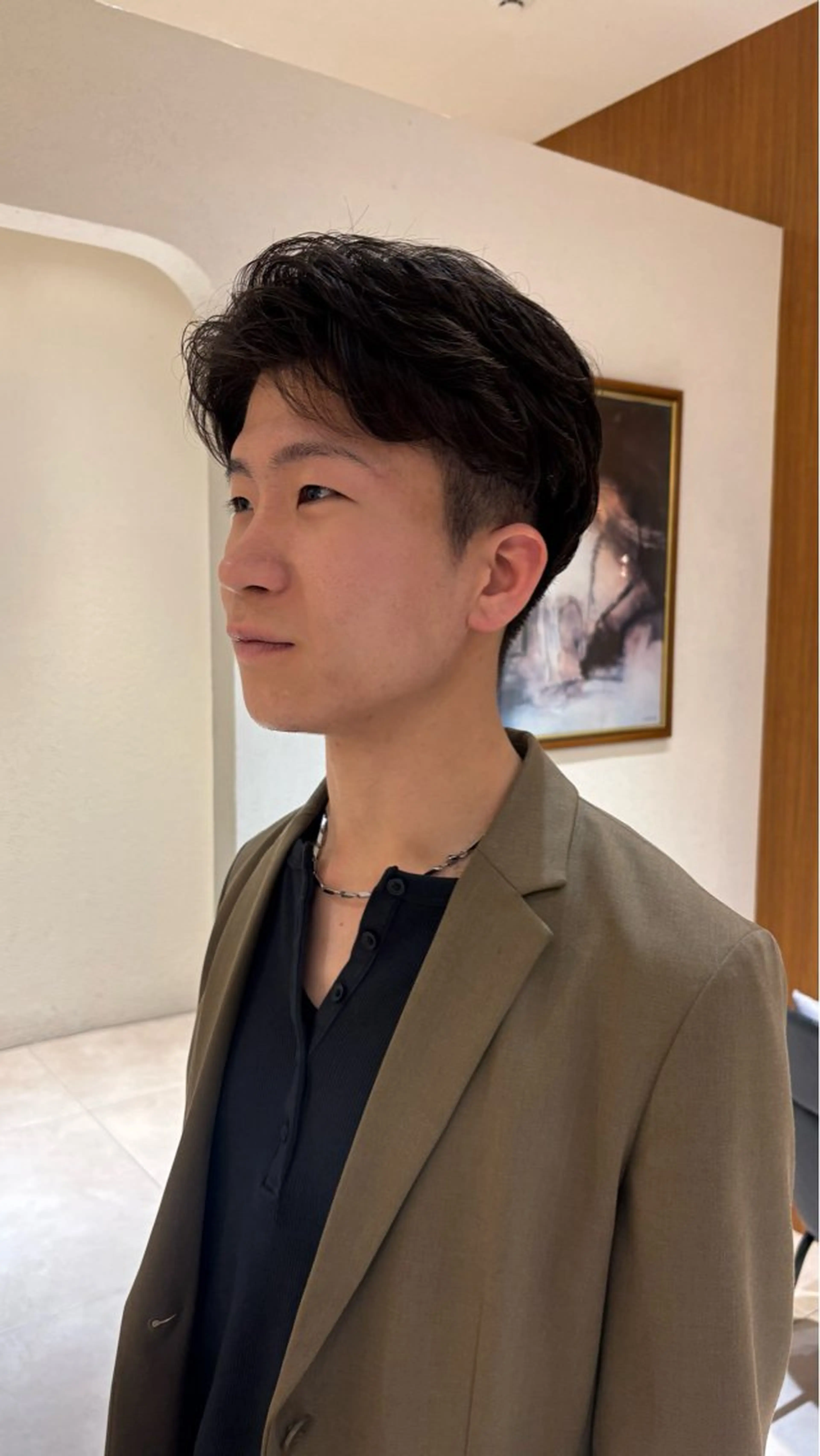 メンズ カット パーマ 《センターパート / perm》ナミのヘアスタイル