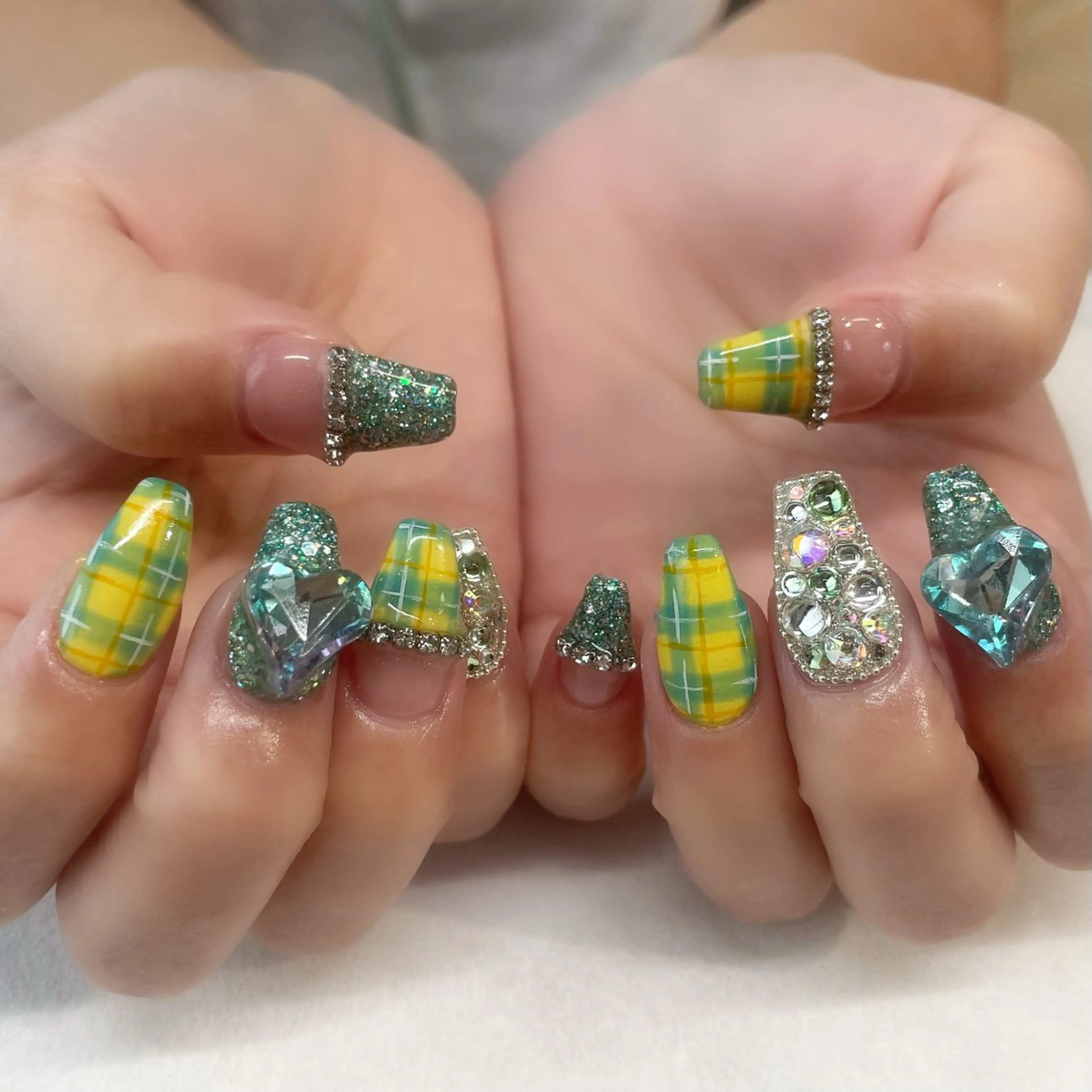 ネイル ハンドネイル 💎🐰 saki. m 🐰💎のネイルデザイン