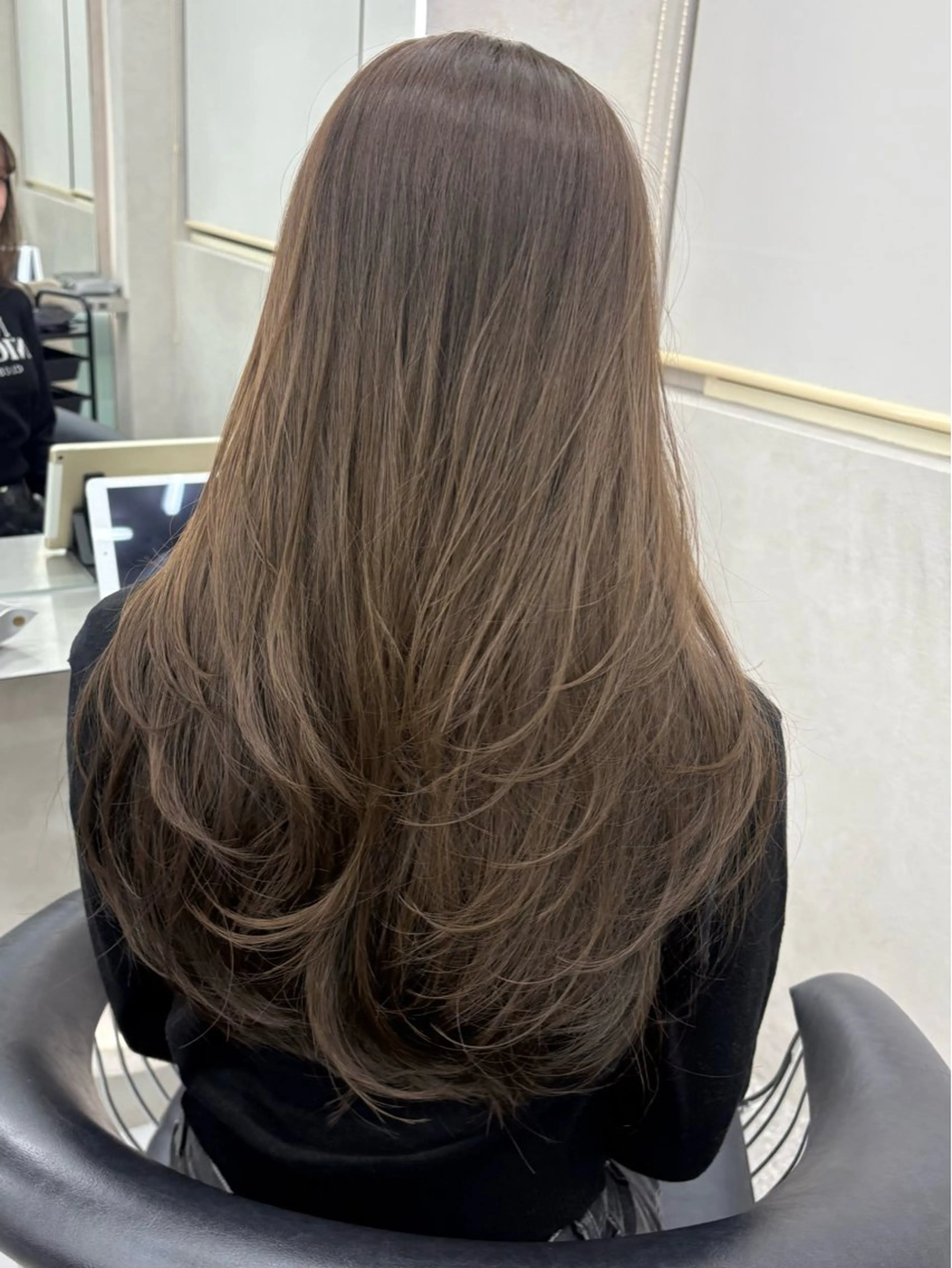 ロング カラー ヘアアレンジ ヘアカラー トリートメント fumika🎀 ベージュのヘアスタイル