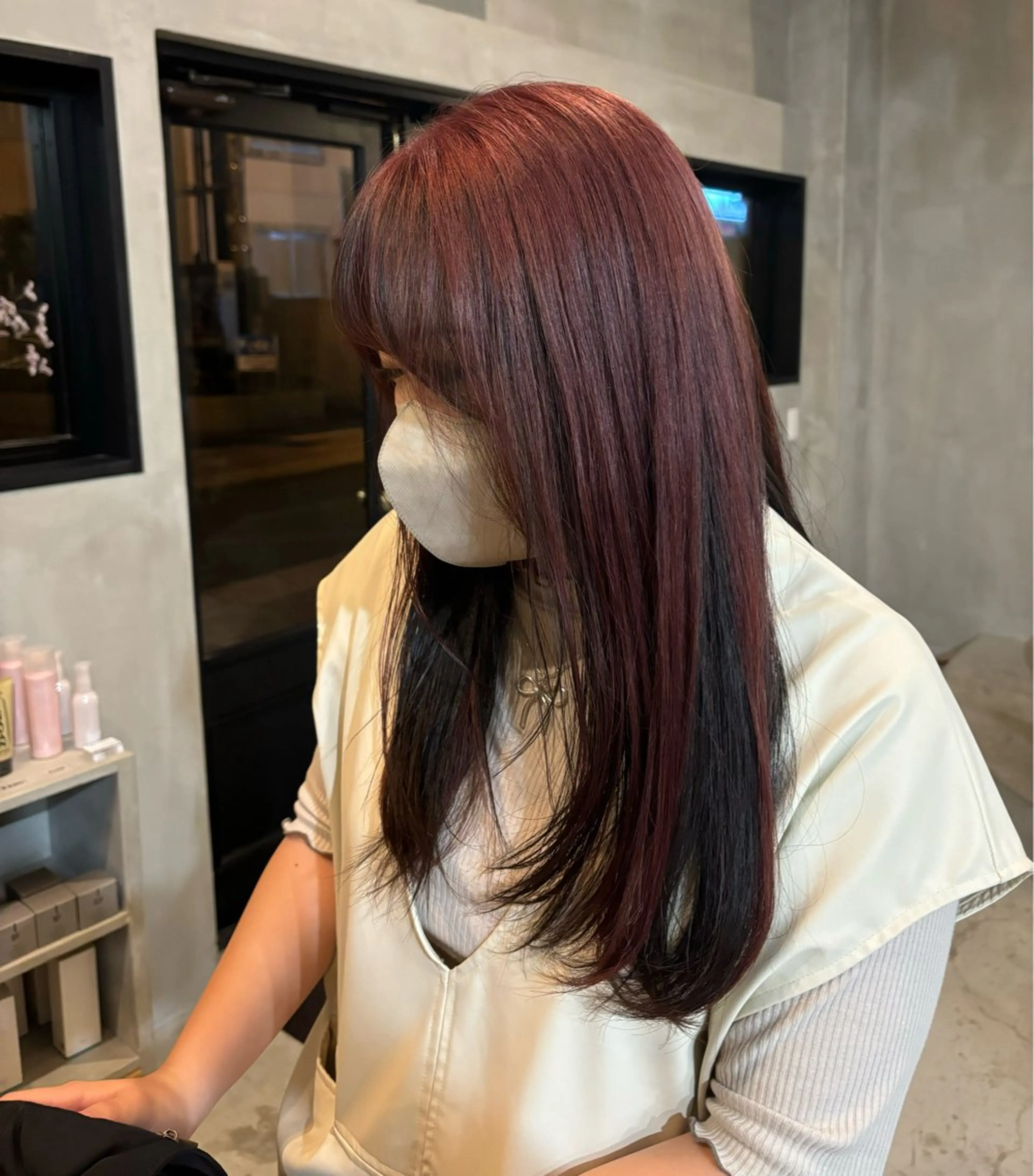 ロング カラー ピンクカラー 小西 萌々香のヘアスタイル