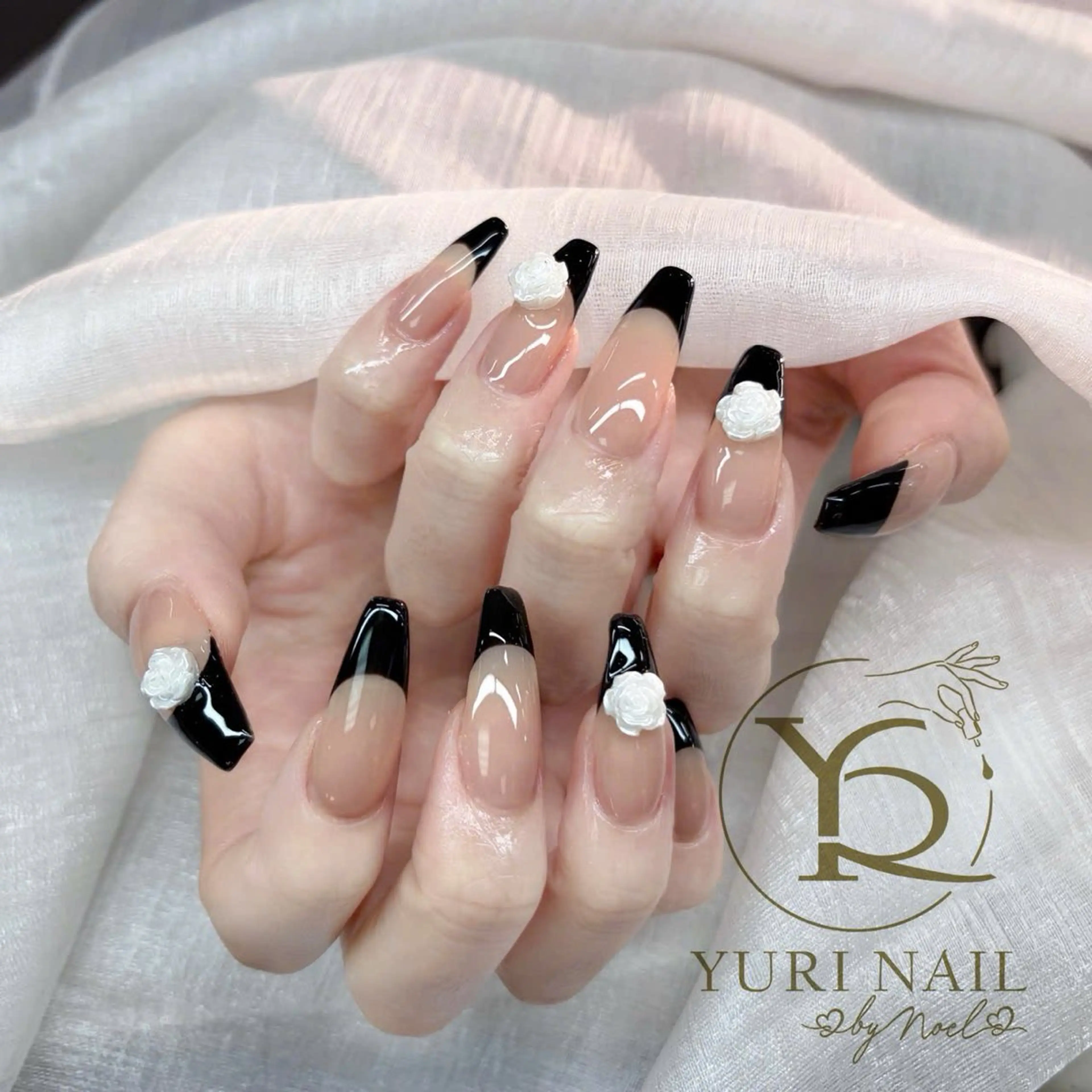ネイル チークネイル フットネイル フレンチネイル グラデーション キラキラネイル YURI Nail NARITAのネイルデザイン