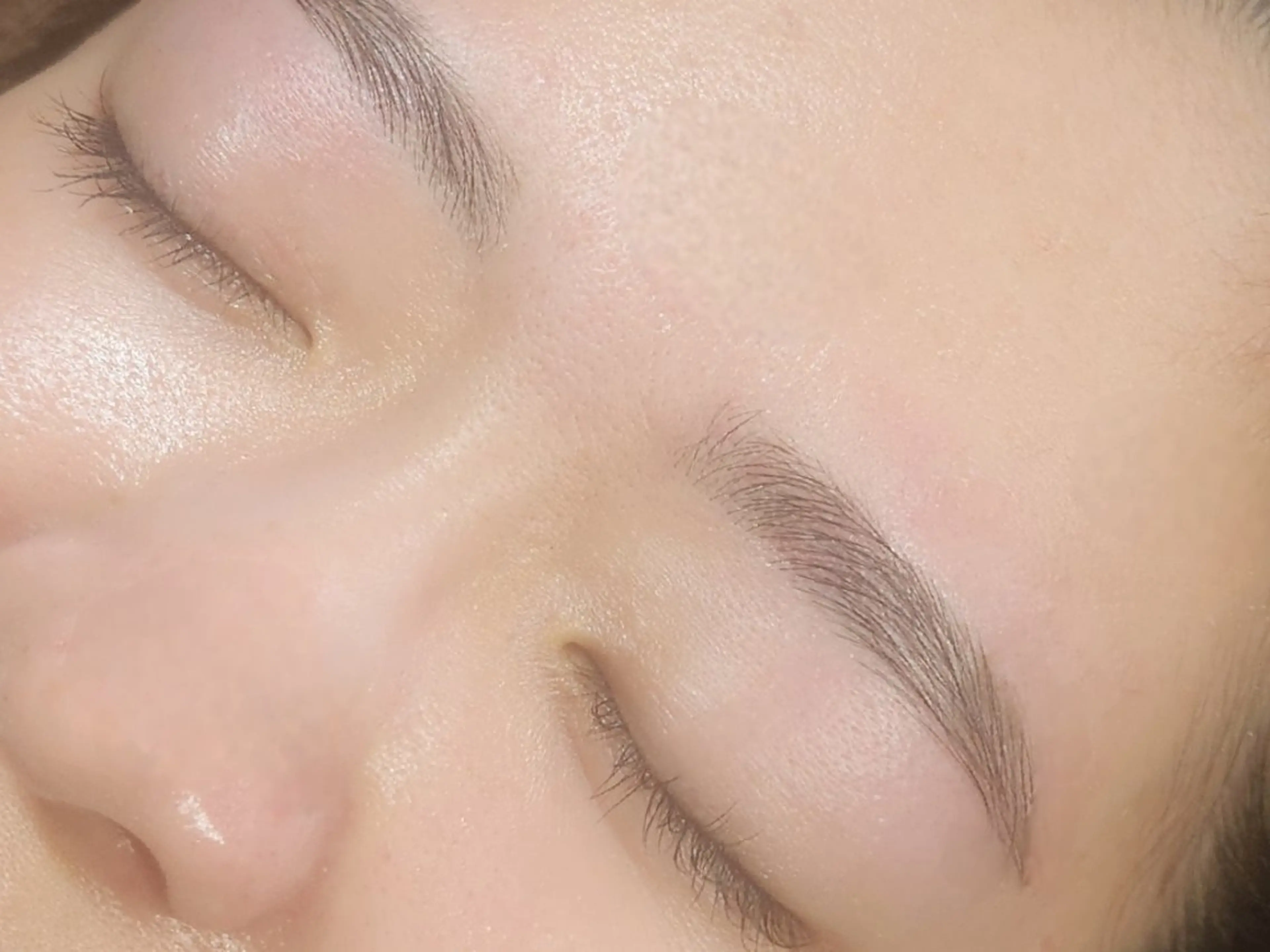 アイブロウ ワックス脱毛 宜野湾Eyelash w/の眉毛・アイブロウイメージ